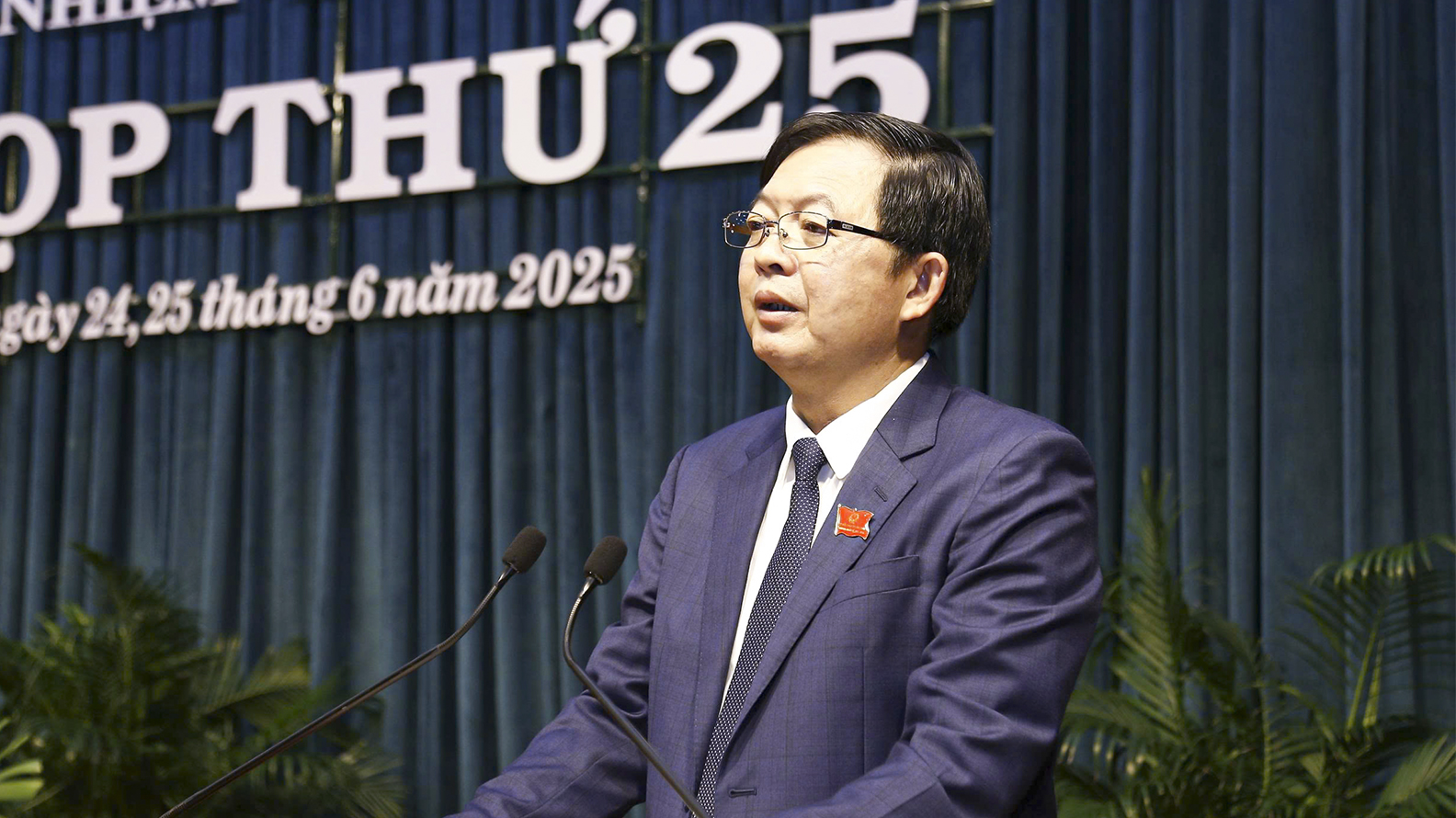Bình Định thu ngân sách 6 tháng đầu năm đạt trên 9.284 tỉ đồng - Ảnh 2.