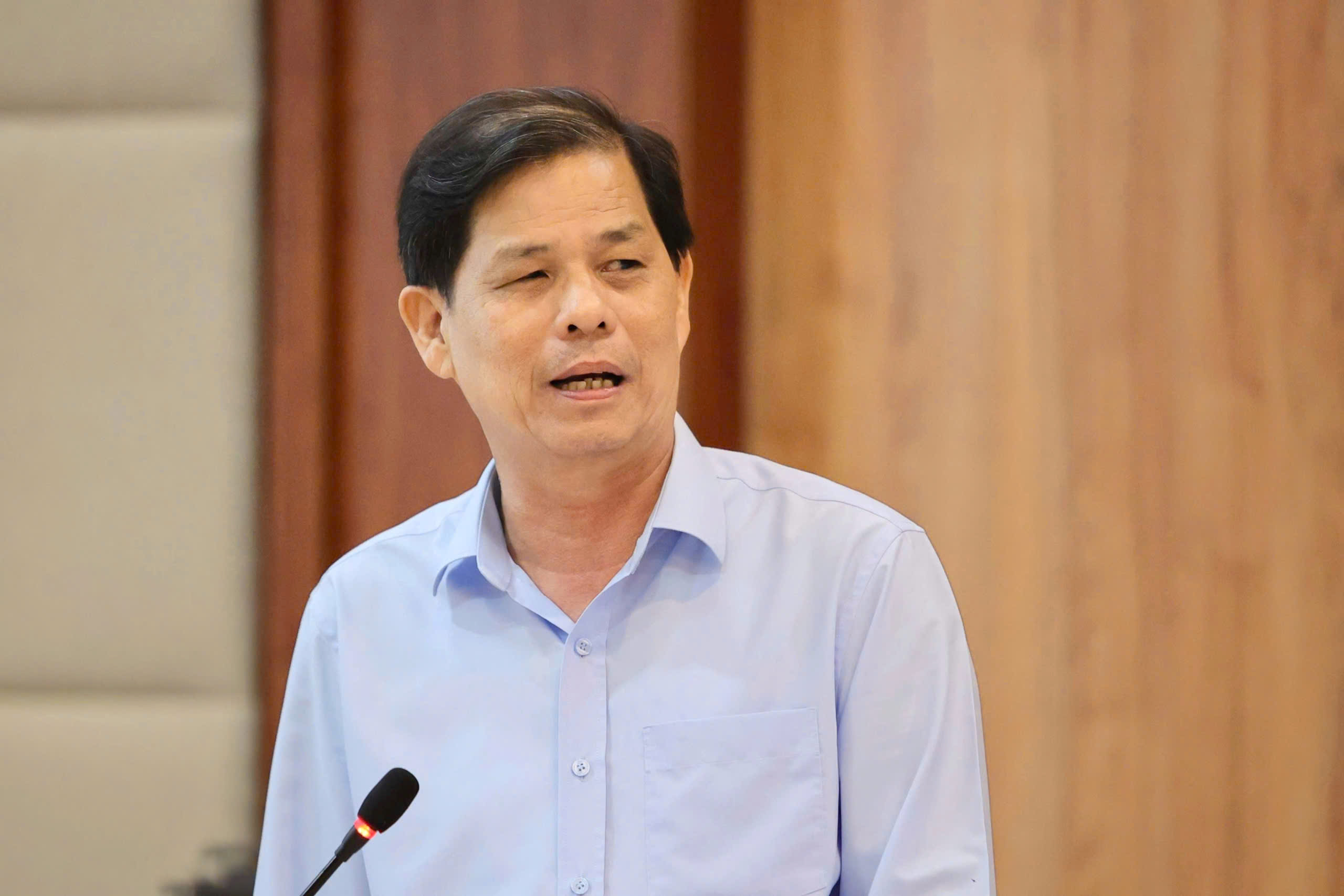 Ba lãnh đạo tỉnh Khánh Hòa xin nghỉ hưu trước tuổi từ đầu tháng 7- Ảnh 2. Ba lãnh đạo tỉnh Khánh Hòa xin nghỉ hưu trước tuổi từ đầu tháng 7- Ảnh 2.