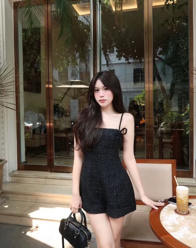 Lựa chọn jumpsuit cho nàng yêu vẻ đẹp thanh lịch và thời thượng- Ảnh 3.