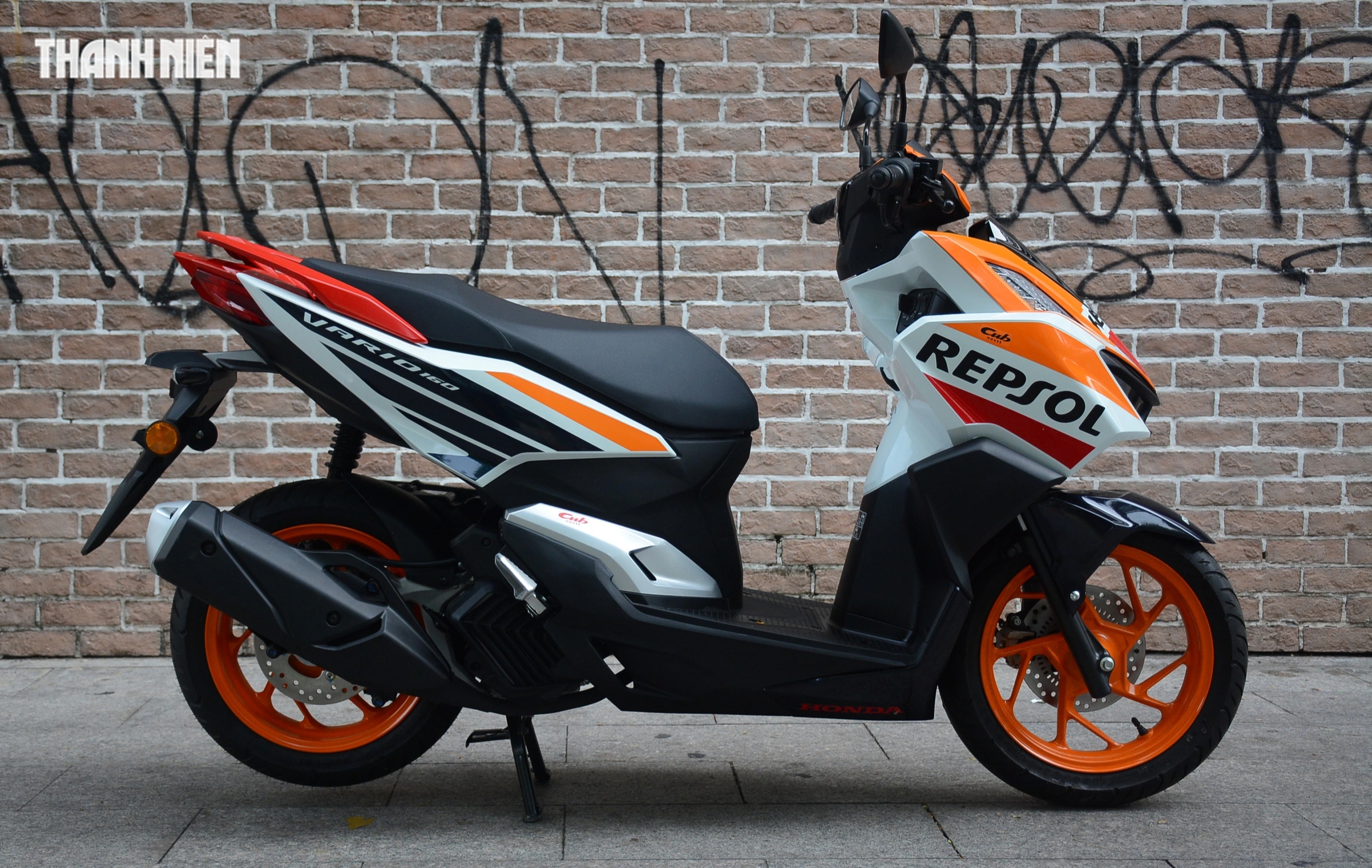 Chỉ sản xuất 2.000 chiếc, Honda Vario 160 Repsol 'Made in Malaysia' đầu tiên về Việt Nam - Ảnh 3.