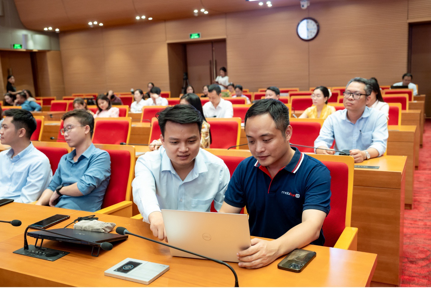 MobiFone tập huấn dịch vụ công trực tuyến theo mô hình chính quyền địa phương hai cấp - Ảnh 1.