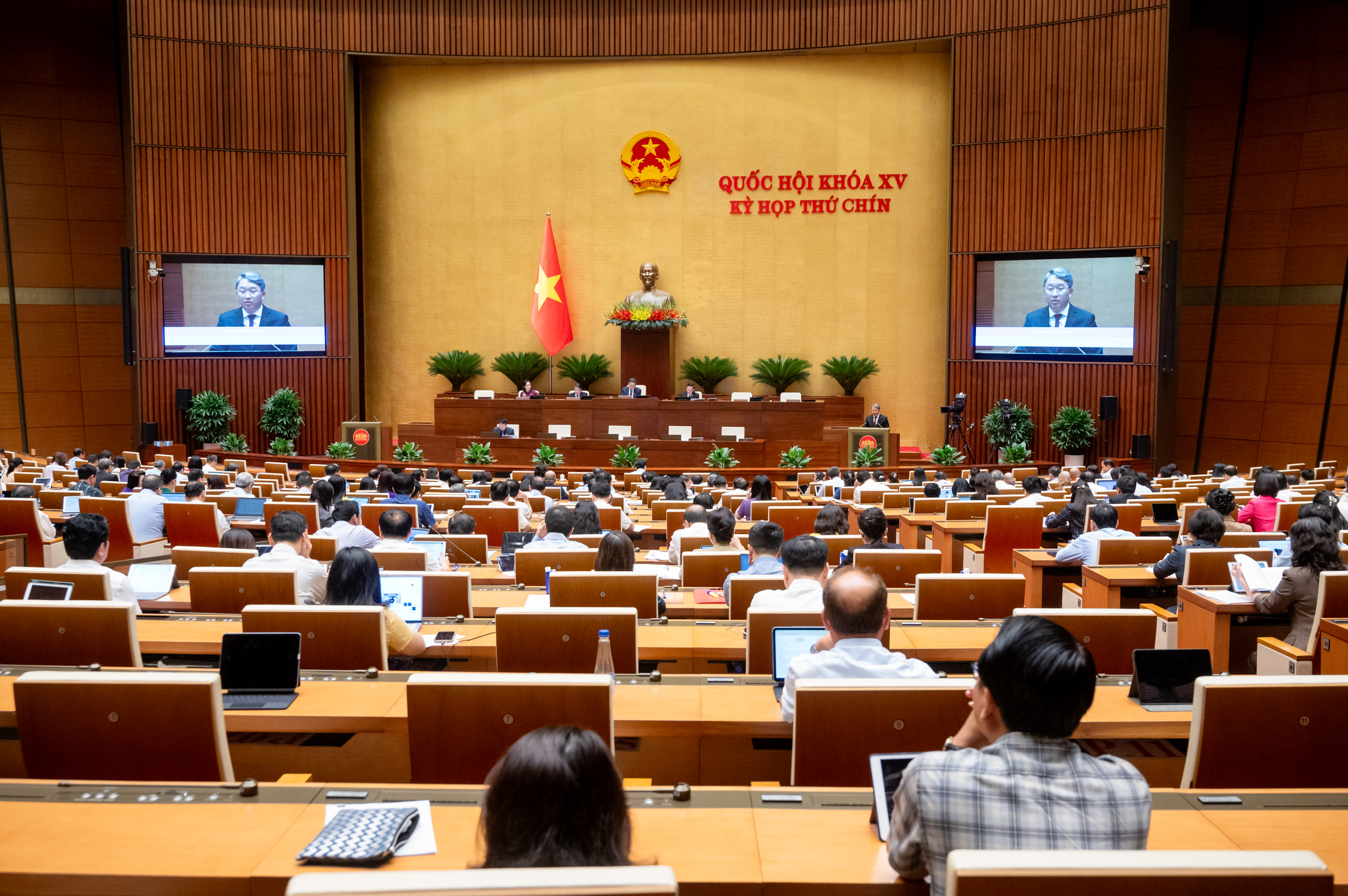 'Chốt' tăng 2 lần mức phạt tiền không cần lập biên bản- Ảnh 1. 'Chốt' tăng 2 lần mức phạt tiền không cần lập biên bản- Ảnh 1.