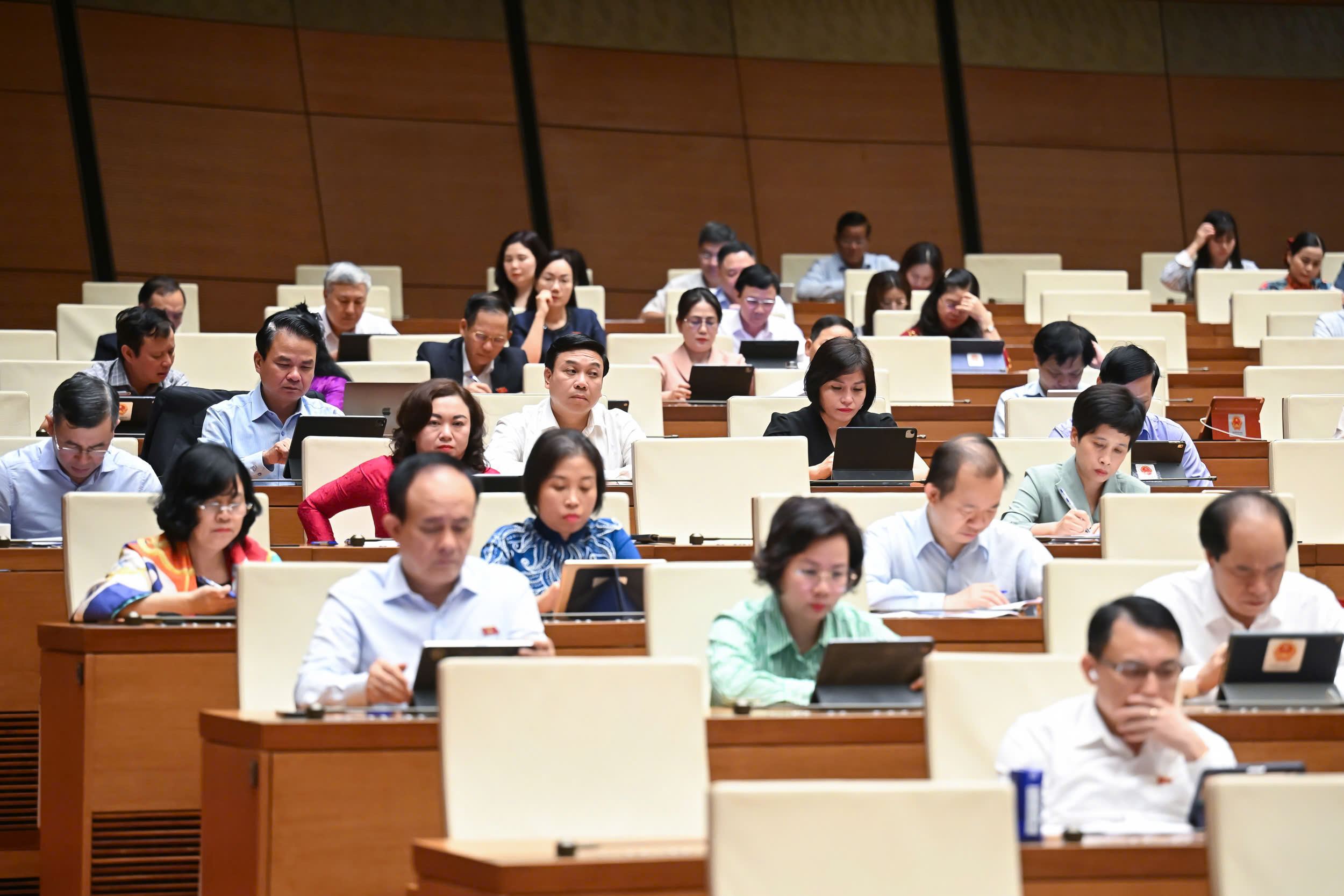 Chính thức miễn học phí học sinh công lập, hỗ trợ học phí dân lập, tư thục- Ảnh 1. Chính thức miễn học phí học sinh công lập, hỗ trợ học phí dân lập, tư thục- Ảnh 1.