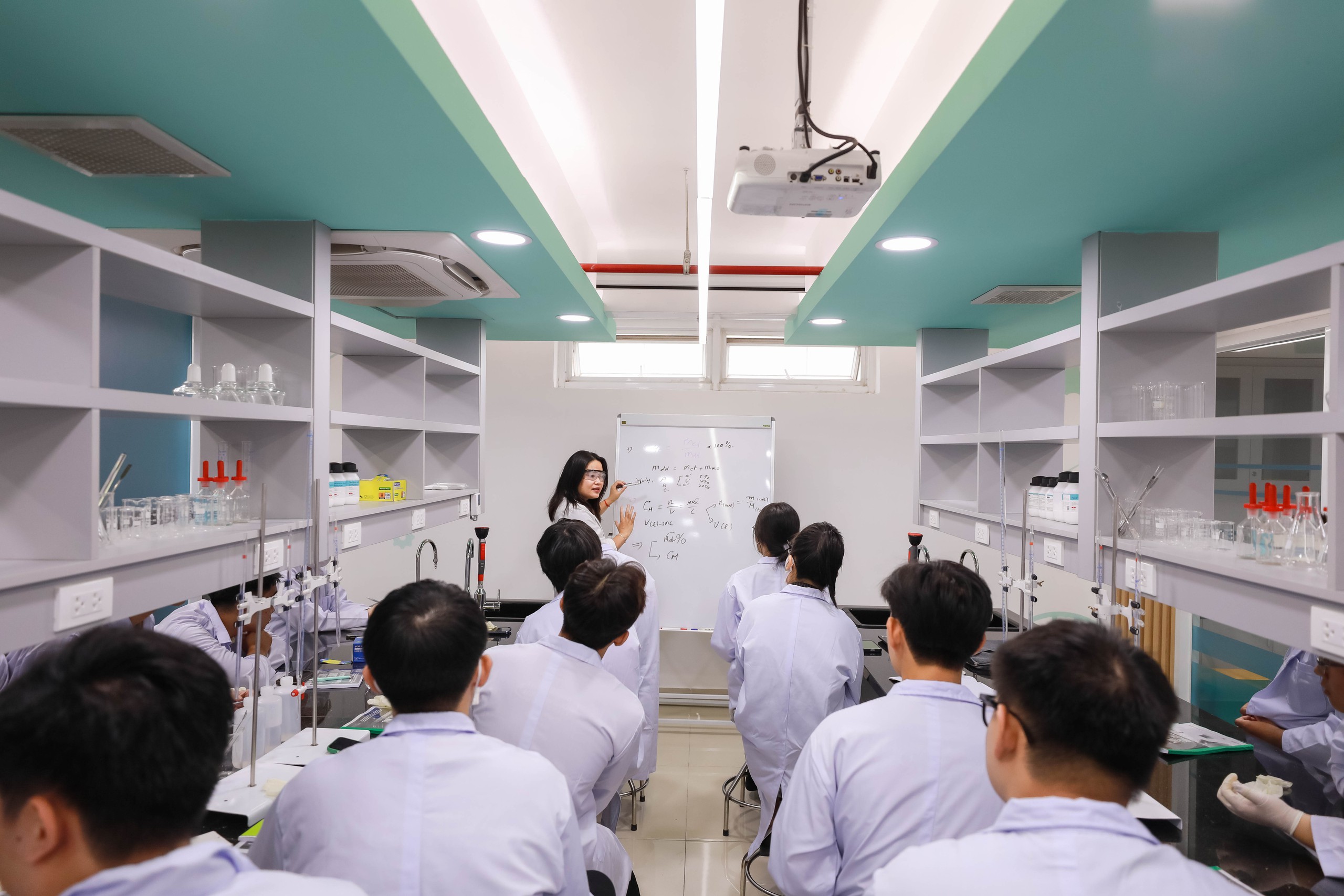 Học bổng doanh nghiệp tài trợ: Mở rộng sự nghiệp cho sinh viên SIU - Ảnh 1.