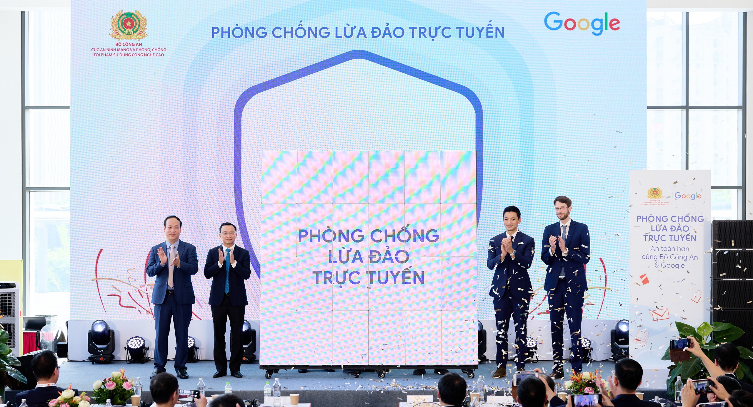 Google hợp tác Bộ Công an cùng phòng chống lừa đảo trực tuyến tại Việt Nam - Ảnh 1. Google hợp tác Bộ Công an cùng phòng chống lừa đảo trực tuyến tại Việt Nam - Ảnh 1.