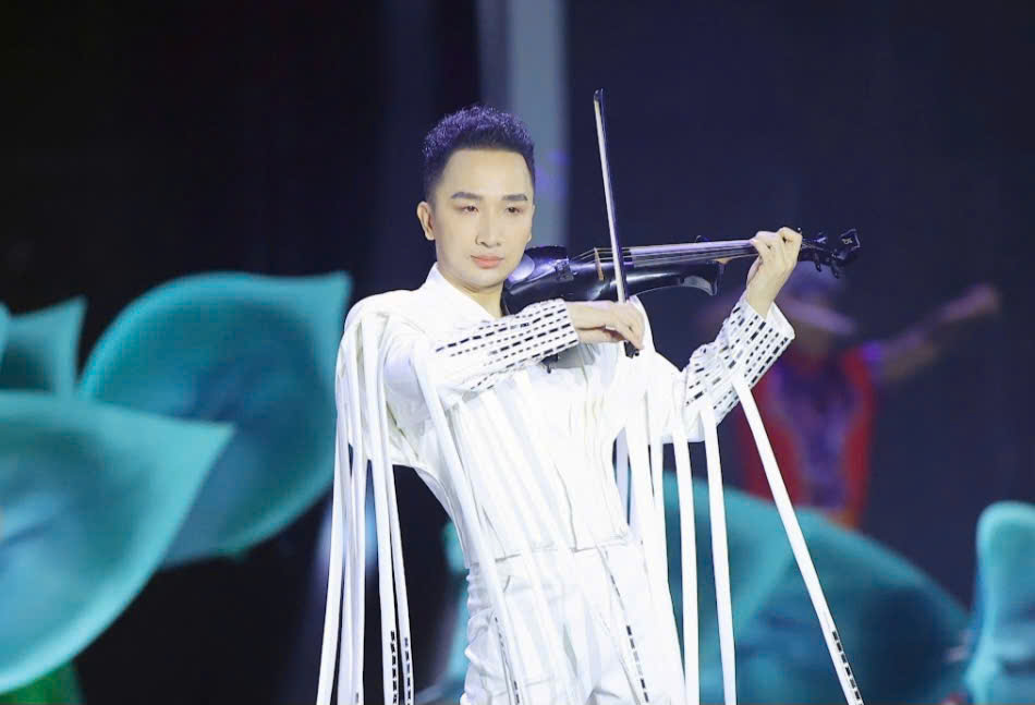 Dàn sao hạng A nô nức hội tụ đêm chung kết Hoa hậu Việt Nam 2024- Ảnh 3. Dàn sao hạng A nô nức hội tụ đêm chung kết Hoa hậu Việt Nam 2024- Ảnh 3.