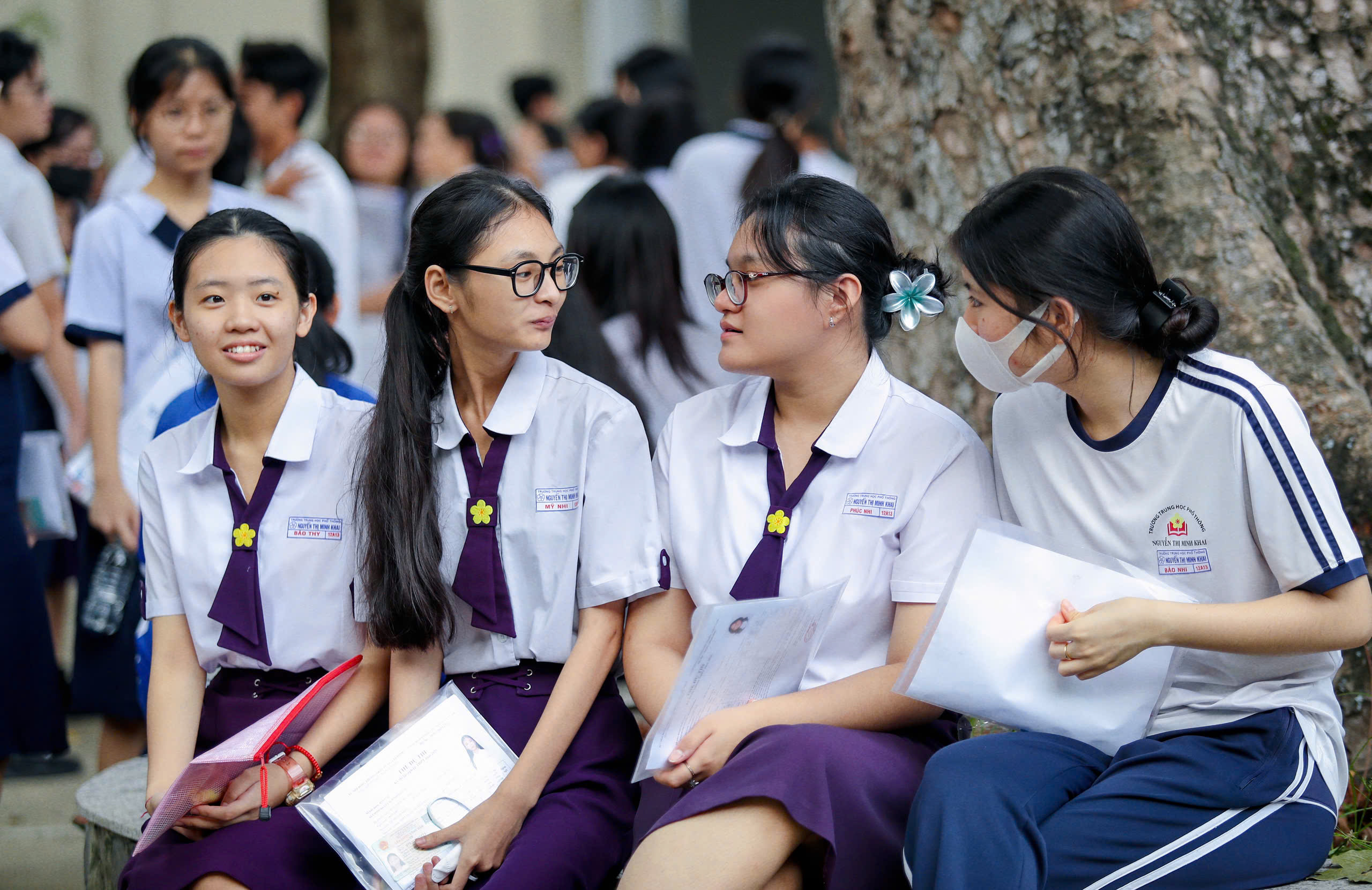 Thi tốt nghiệp THPT 2025: Đề chính thức môn giáo dục kinh tế và pháp luật - Ảnh 5.