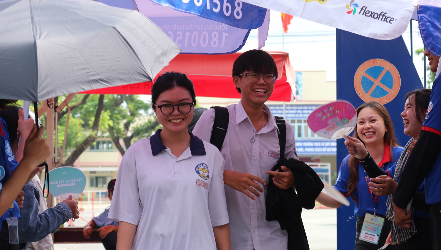 Thí sinh tự tin '10 điểm trong tầm tay', gia đình chuẩn bị poster chúc mừng- Ảnh 4.