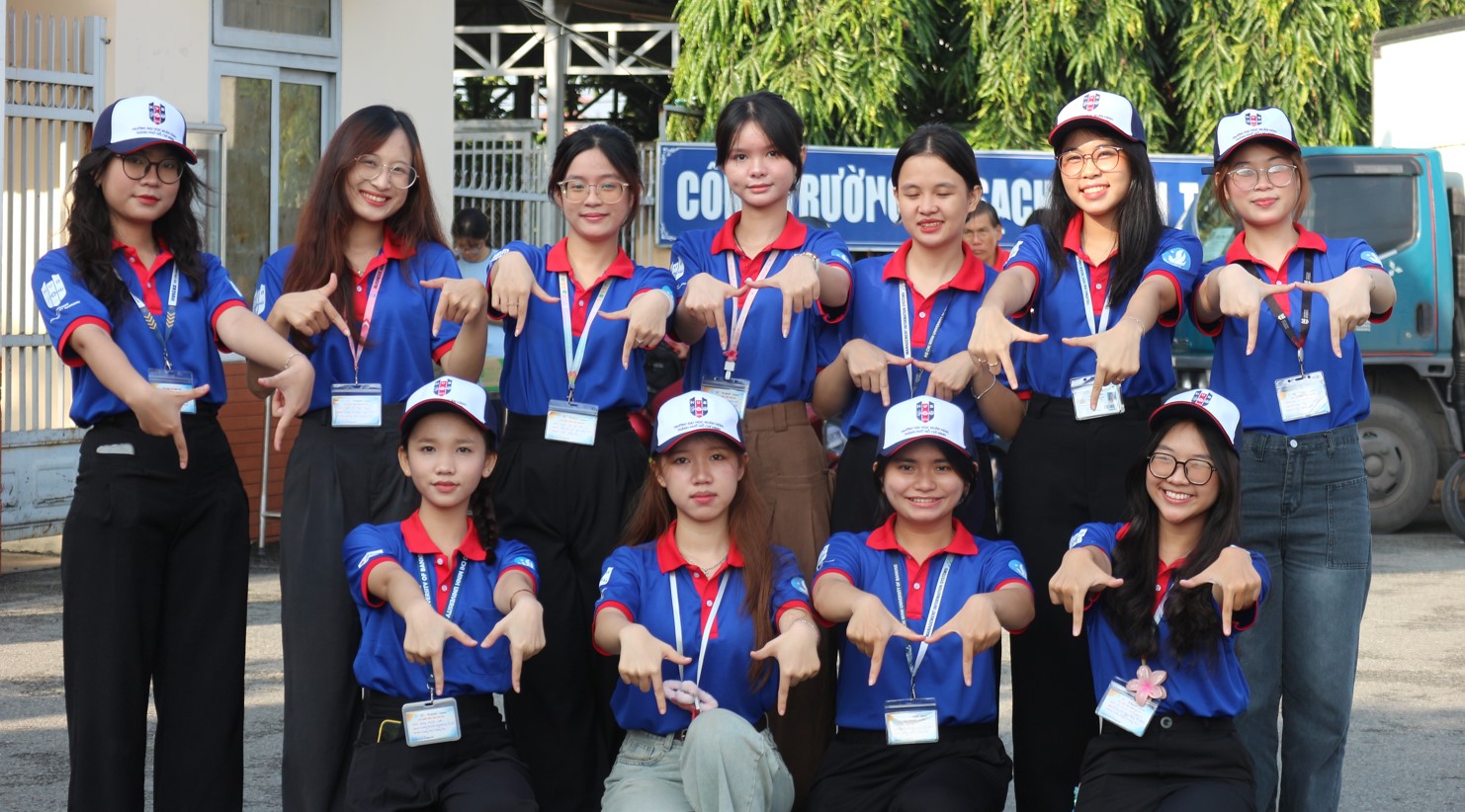 Thí sinh tự tin '10 điểm trong tầm tay', gia đình chuẩn bị poster chúc mừng- Ảnh 10.