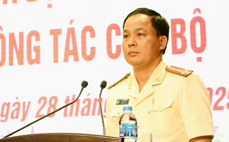 Đại tá Lê Văn Tuân được bổ nhiệm Phó giám đốc Công an TP . Hà Nội - Ảnh 2. Đại tá Lê Văn Tuân được bổ nhiệm Phó giám đốc Công an TP . Hà Nội - Ảnh 2.