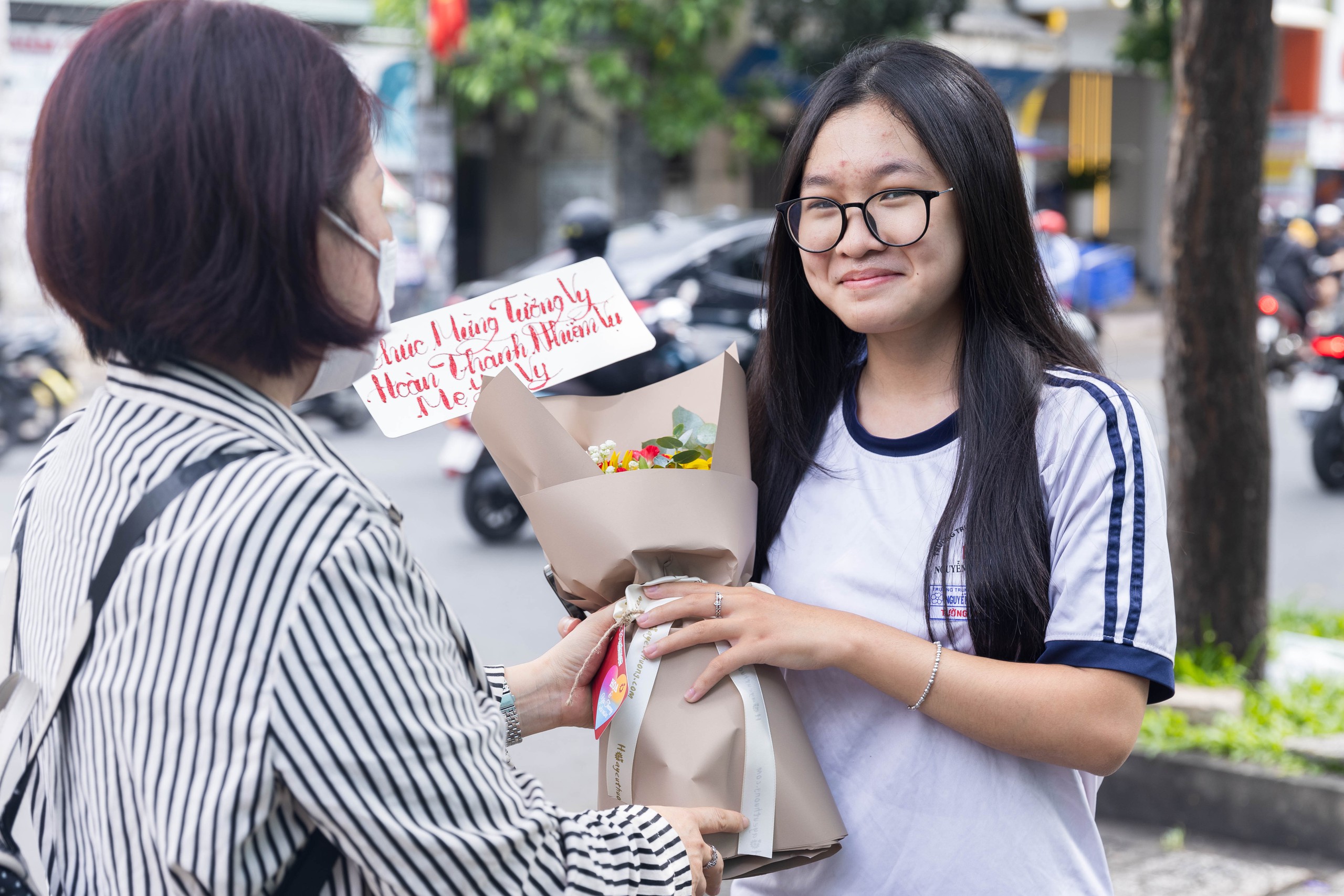 Vừa xong kỳ thi tốt nghiệp THPT, thí sinh lên liền kế hoạch đi học tiếp - Ảnh 3.