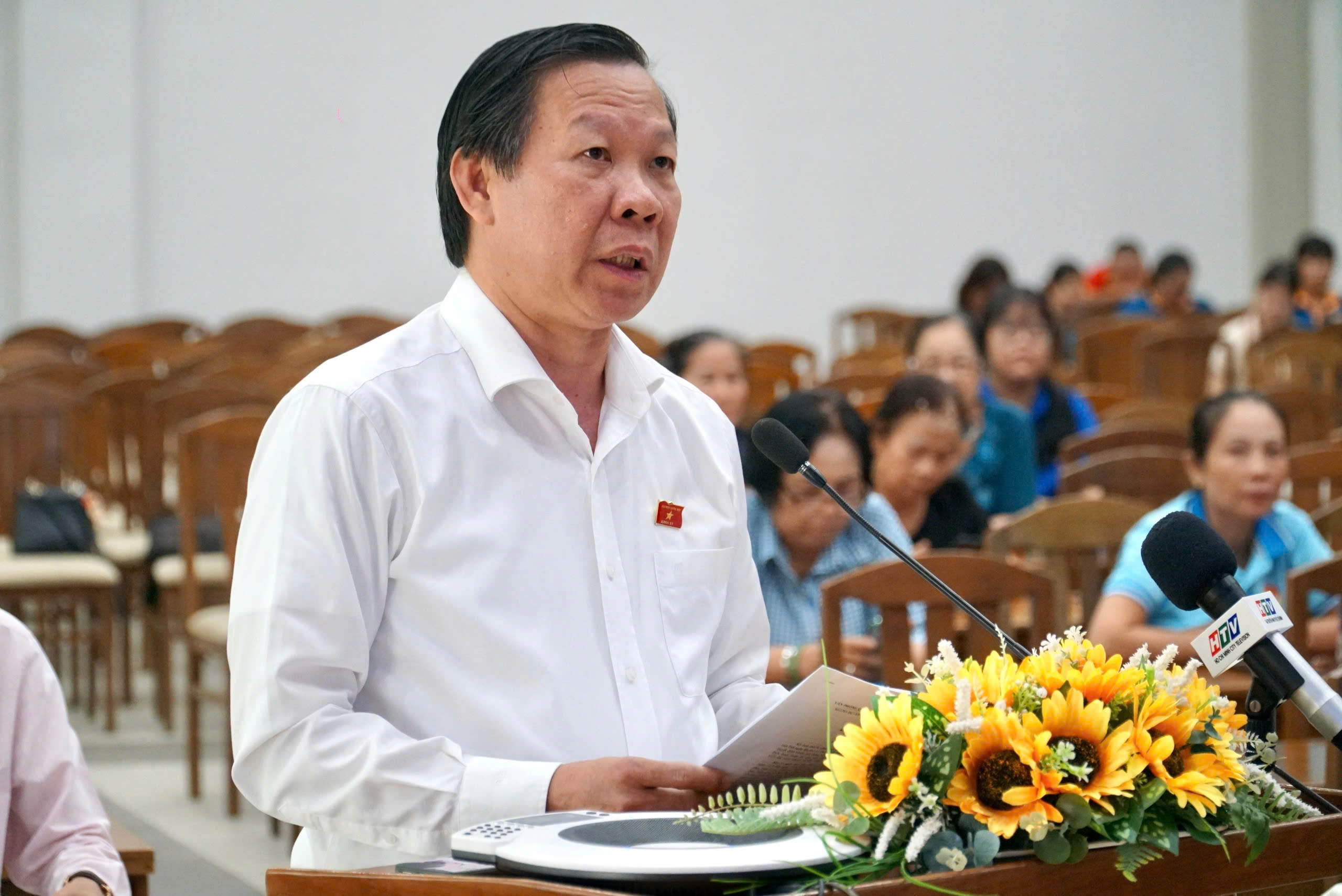 Ông Phan Văn Mãi: 'Sắp xếp đơn vị hành chính là một cuộc cách mạng lớn'- Ảnh 3. Ông Phan Văn Mãi: 'Sắp xếp đơn vị hành chính là một cuộc cách mạng lớn'- Ảnh 3.