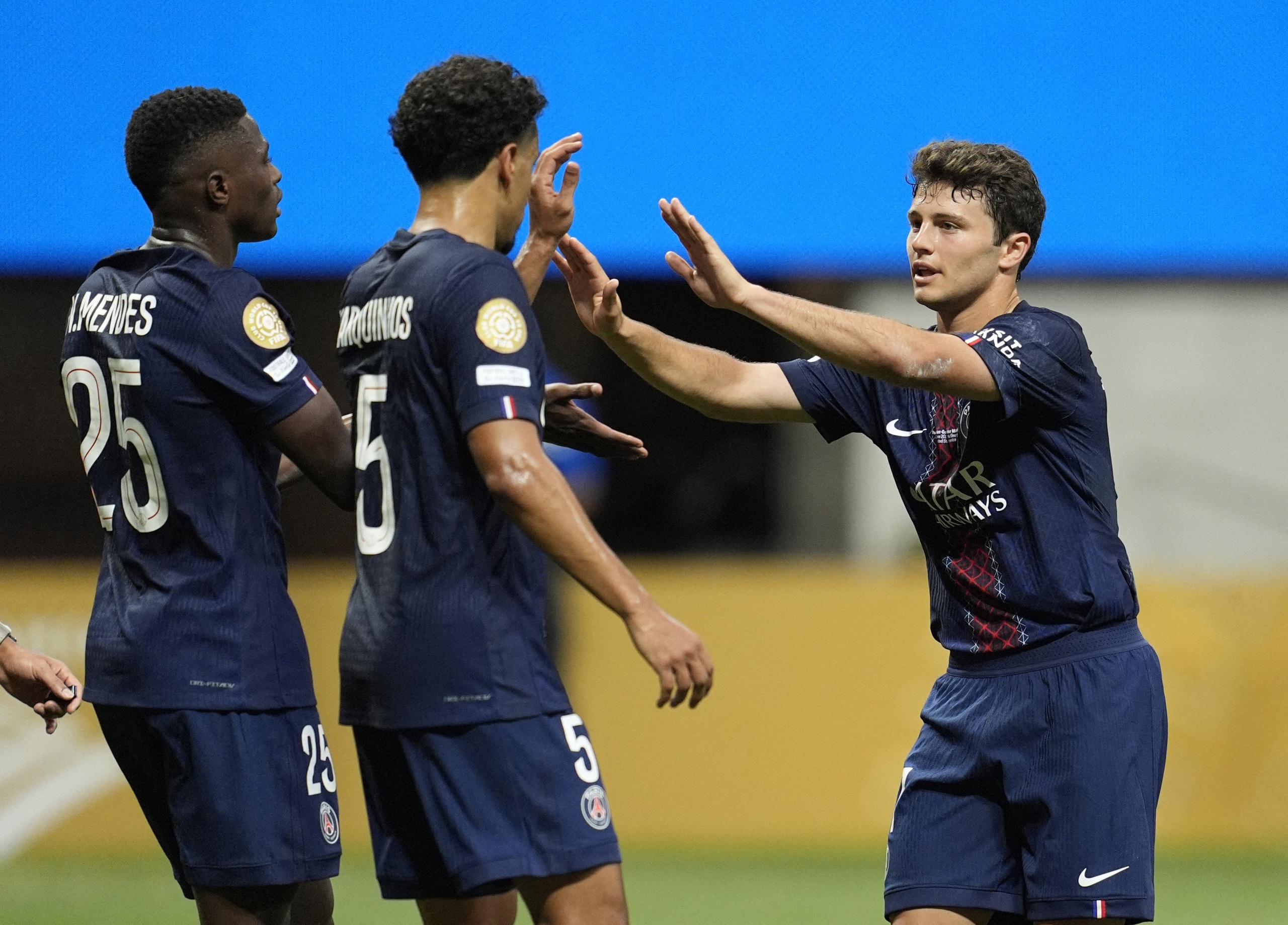Messi lên tiếng sau khi thua đậm đội bóng cũ 3 PSG dập tắt 'giấc mơ' của Messi và Inter Miami, Bayern Munich nhọc nhằn hạ  Flamengo
