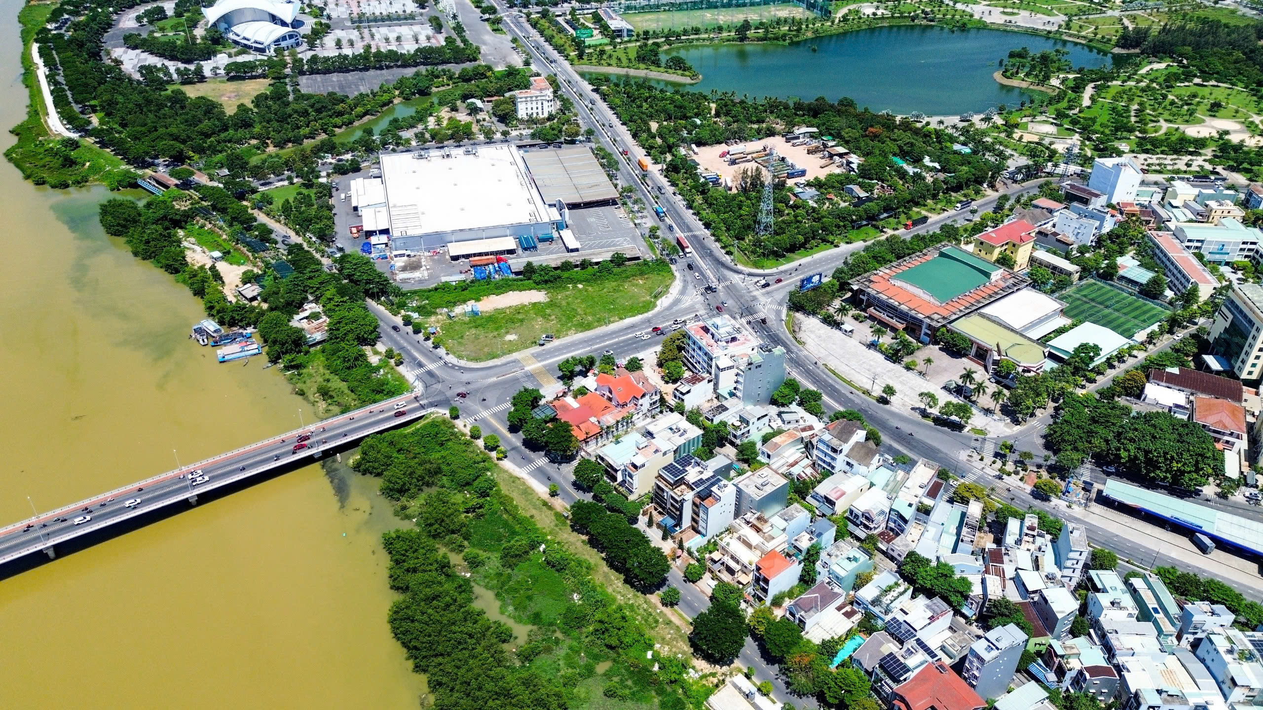 Nút giao thông cầu Hòa Xuân sắp ‘lột xác’, người dân vui mừng thoát cảnh ùn tắc