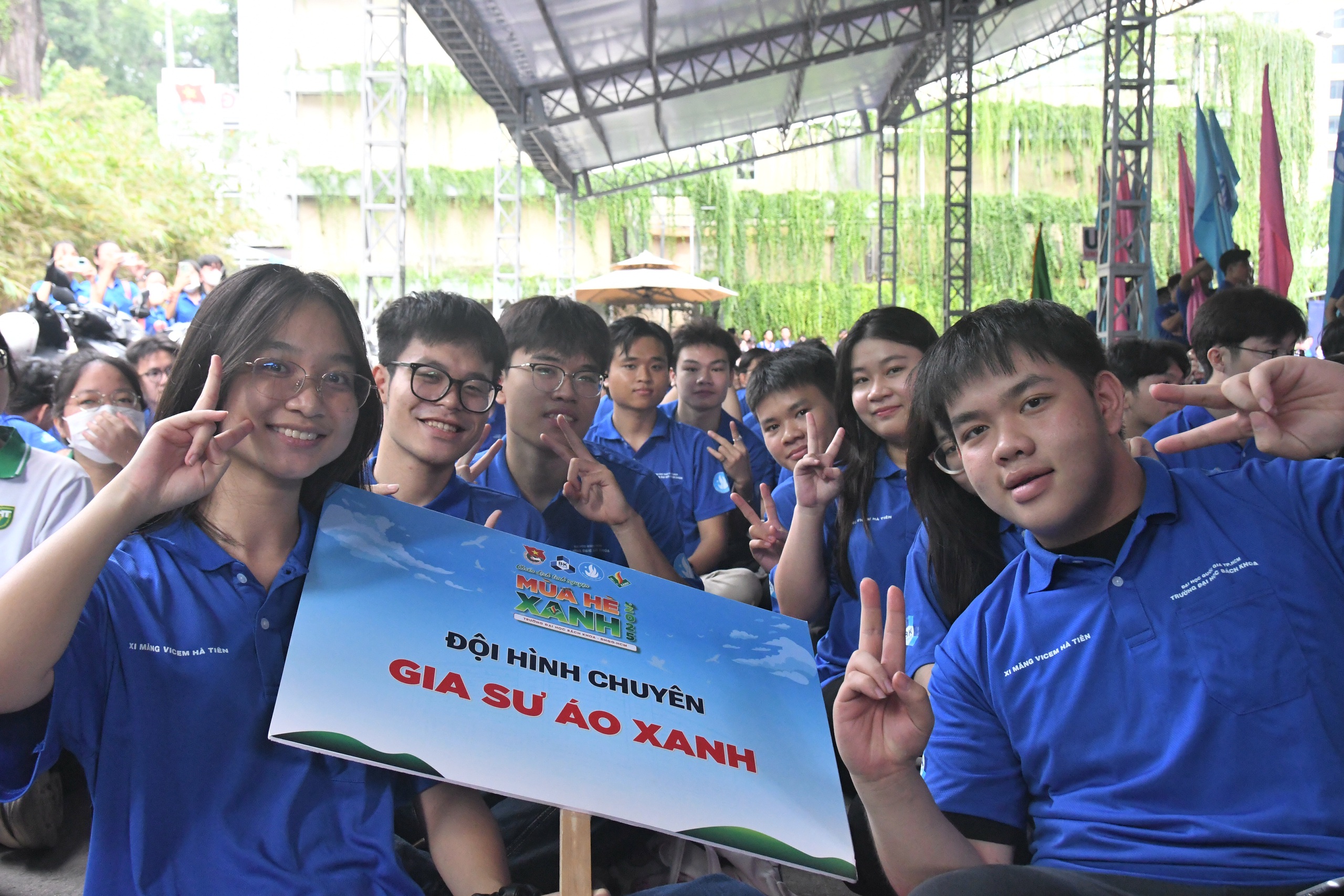 Dàn hoa hậu, người nổi tiếng ‘cháy’ hết mình với Mùa hè xanh - Ảnh 12.