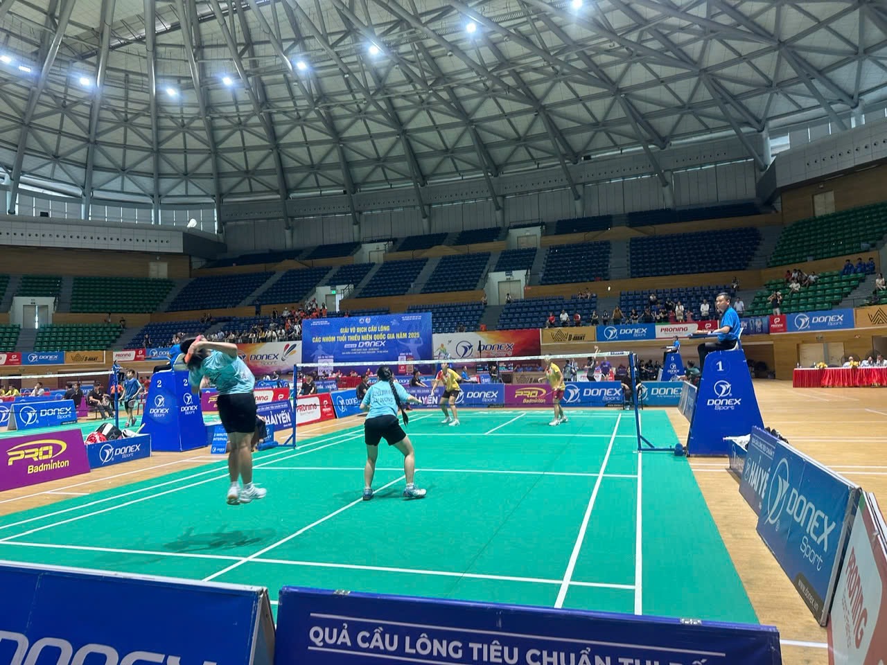 Ho Či Minovo Město na národním turnaji mládeže v badmintonu získalo 5 zlatých medailí - Foto 3. TP.HCM xuất sắc giành 5 HCV giải cầu lông các nhóm tuổi thiếu niên quốc gia- Ảnh 3.