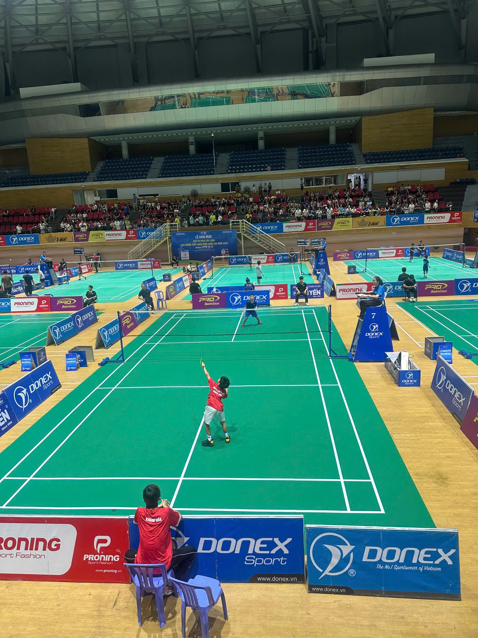 Ho Či Minovo Město na národním turnaji mládeže v badmintonu získalo 5 zlatých medailí - Foto 5. TP.HCM xuất sắc giành 5 HCV giải cầu lông các nhóm tuổi thiếu niên quốc gia- Ảnh 5.
