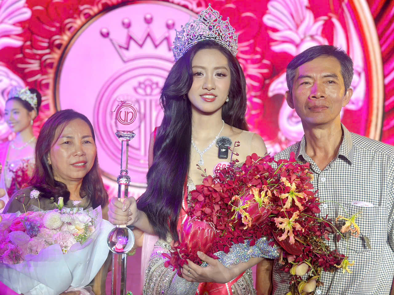 Bố tân Hoa hậu Việt Nam: "Mong con tìm được người yêu tâm đầu ý hợp"- Ảnh 2.