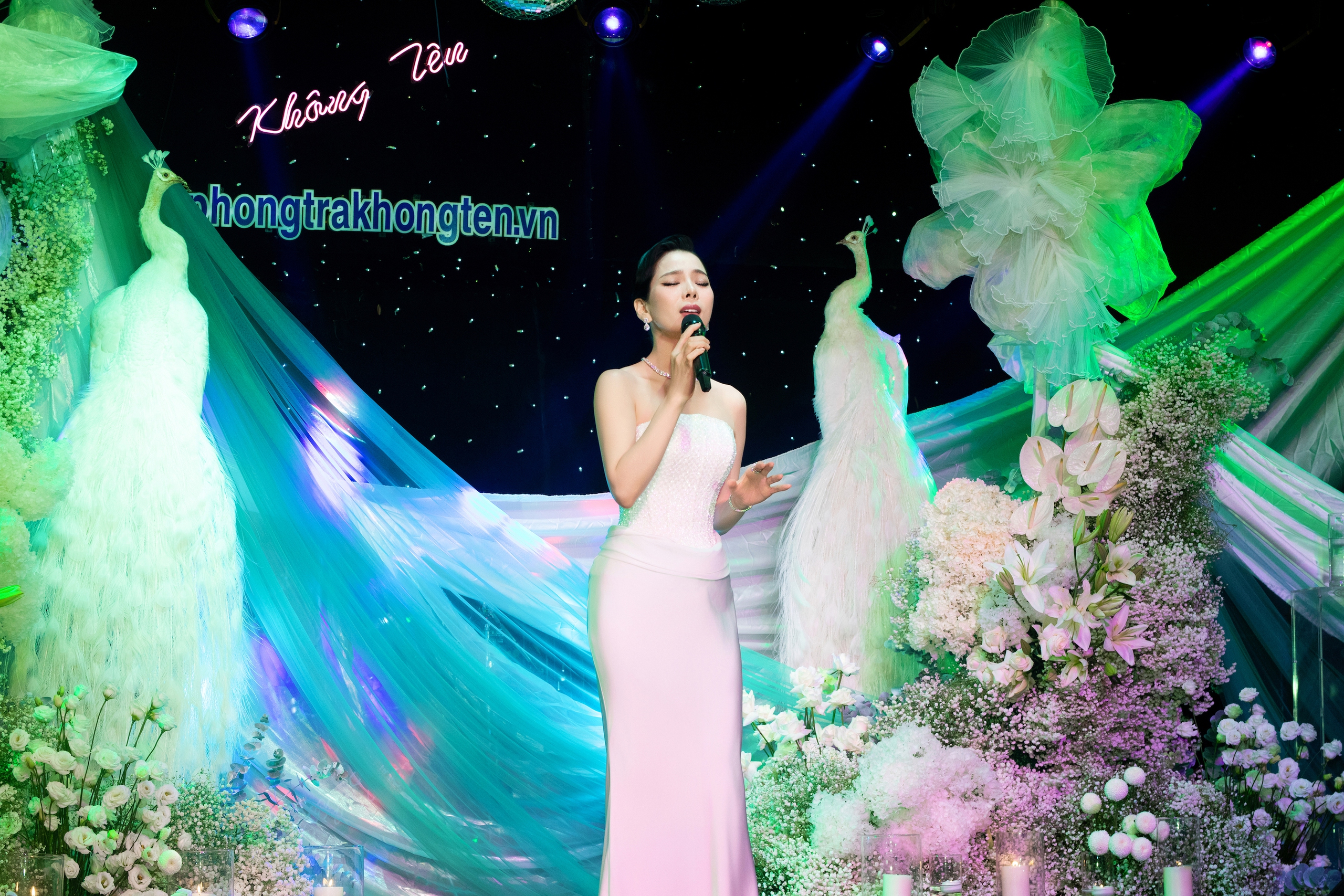 Lệ Quyên không ngại 'đối thủ' xứng tầm- Ảnh 3. Lệ Quyên không ngại 'đối thủ' xứng tầm- Ảnh 3.