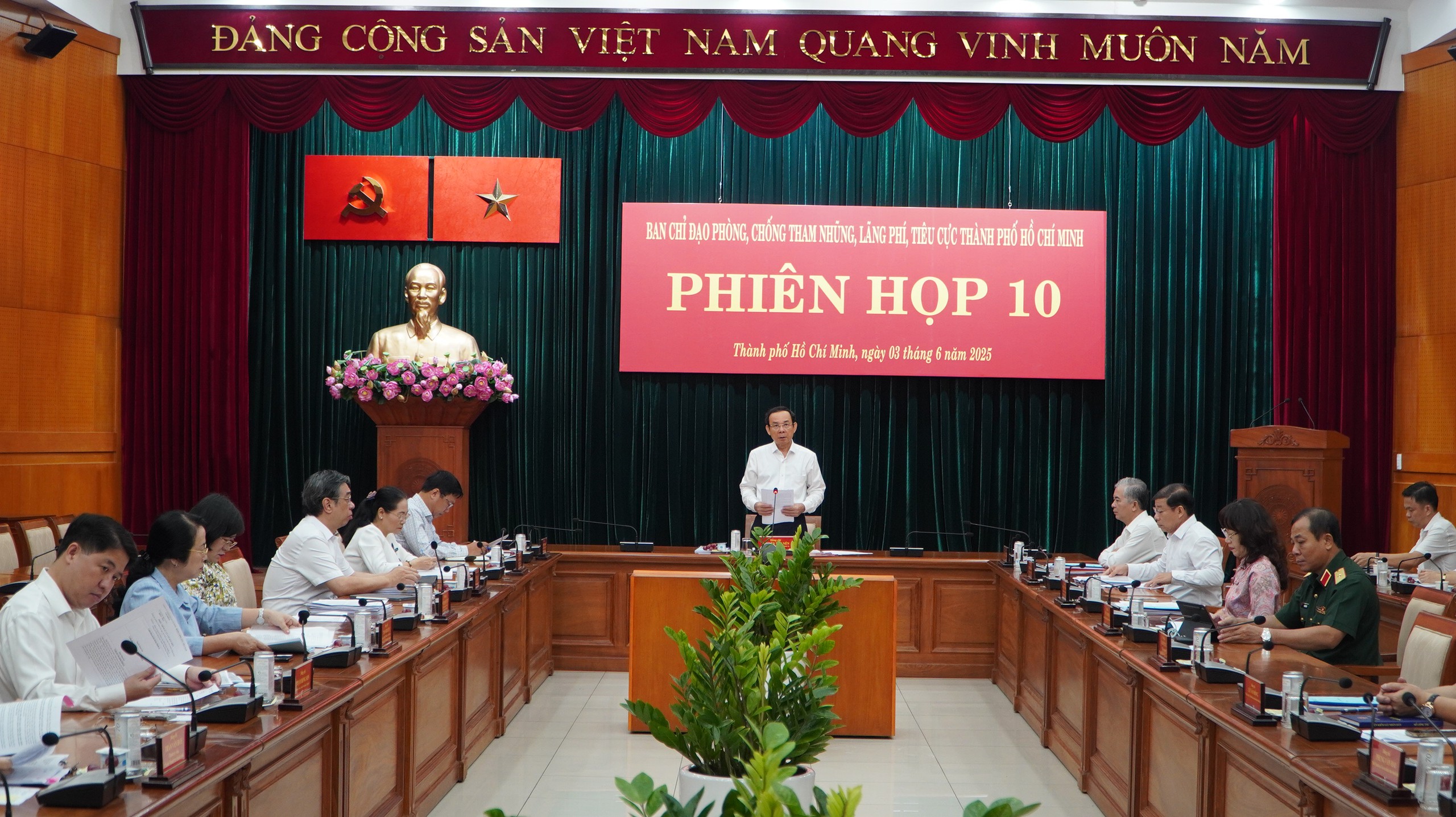 Kết thúc 4 vụ án tham nhũng thuộc diện Trung ương và TP.HCM theo dõi - Ảnh 1.