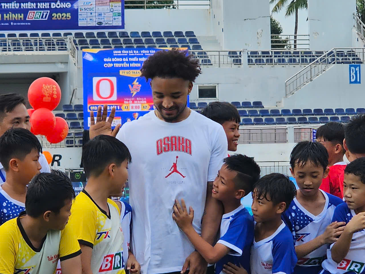 Xuan Son caused a stir at the opening ceremony of the 2025 BRT ...
