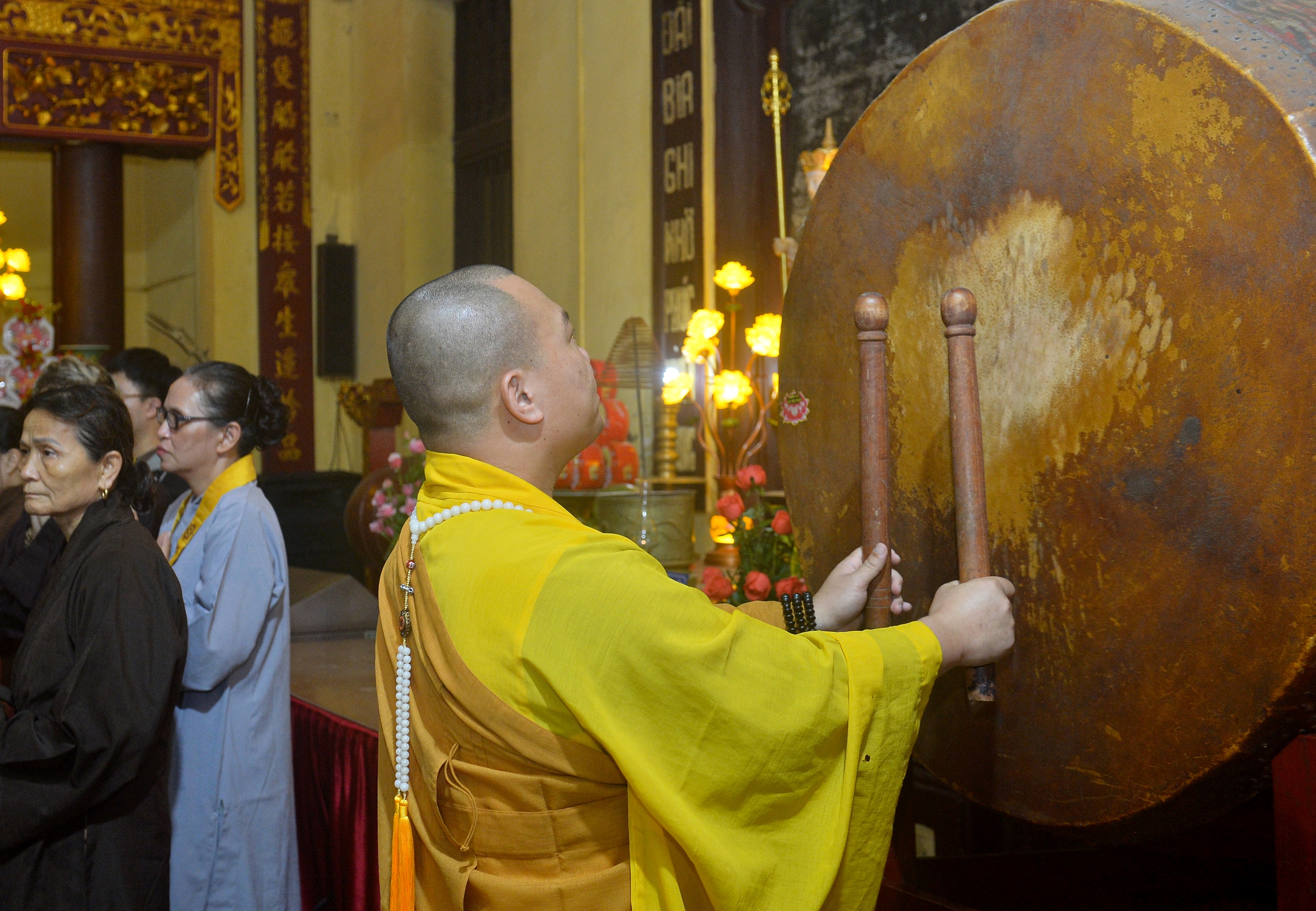 3 hồi chuông trống bát nhã lịch sử tại chùa Quán Sứ- Ảnh 2. 3 hồi chuông trống bát nhã lịch sử tại chùa Quán Sứ- Ảnh 2.