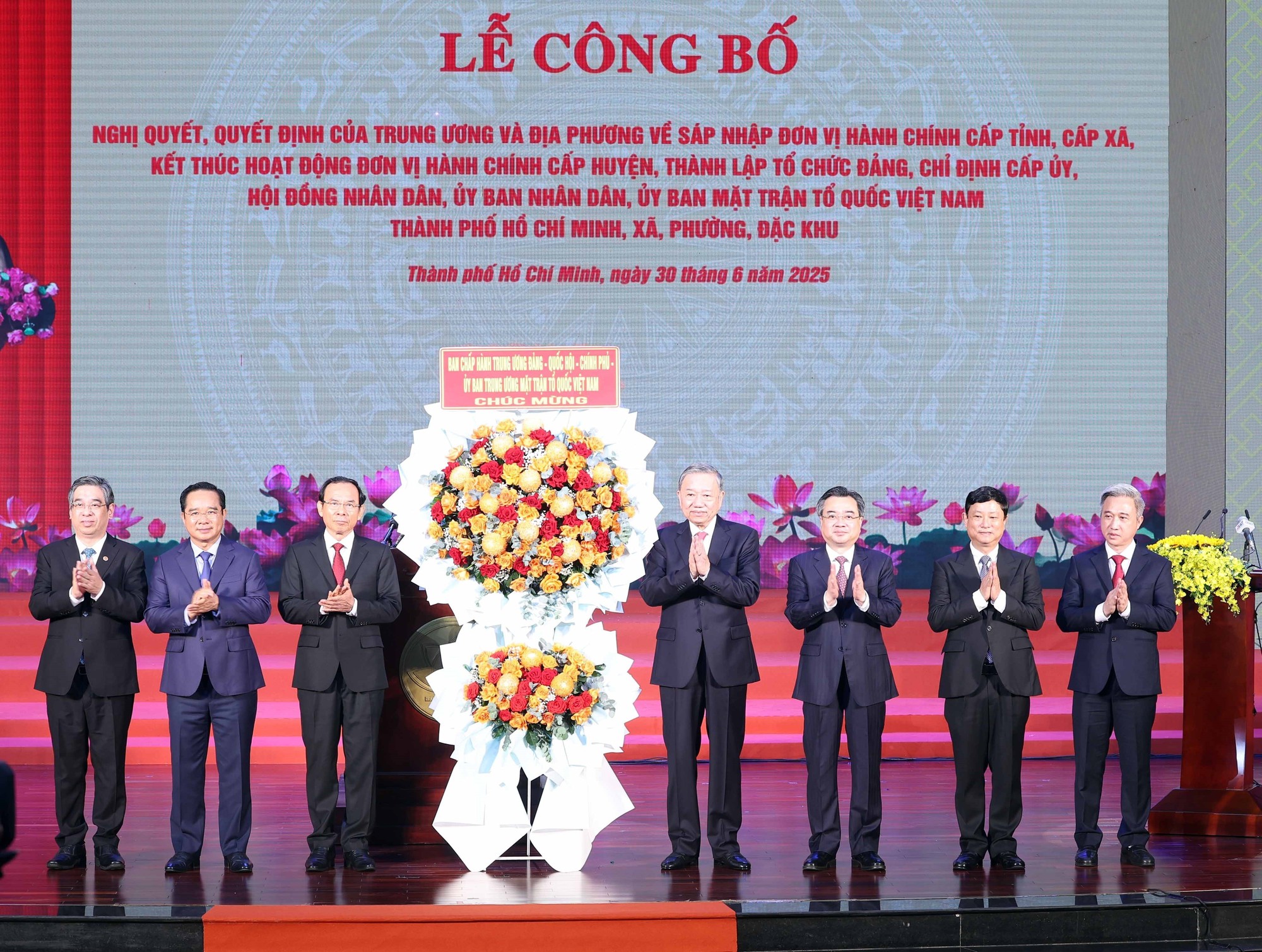 Tin tức đặc biệt trên báo in Thanh Niên 1.7.2025 Tin tức đặc biệt trên báo in Thanh Niên 1.7.2025