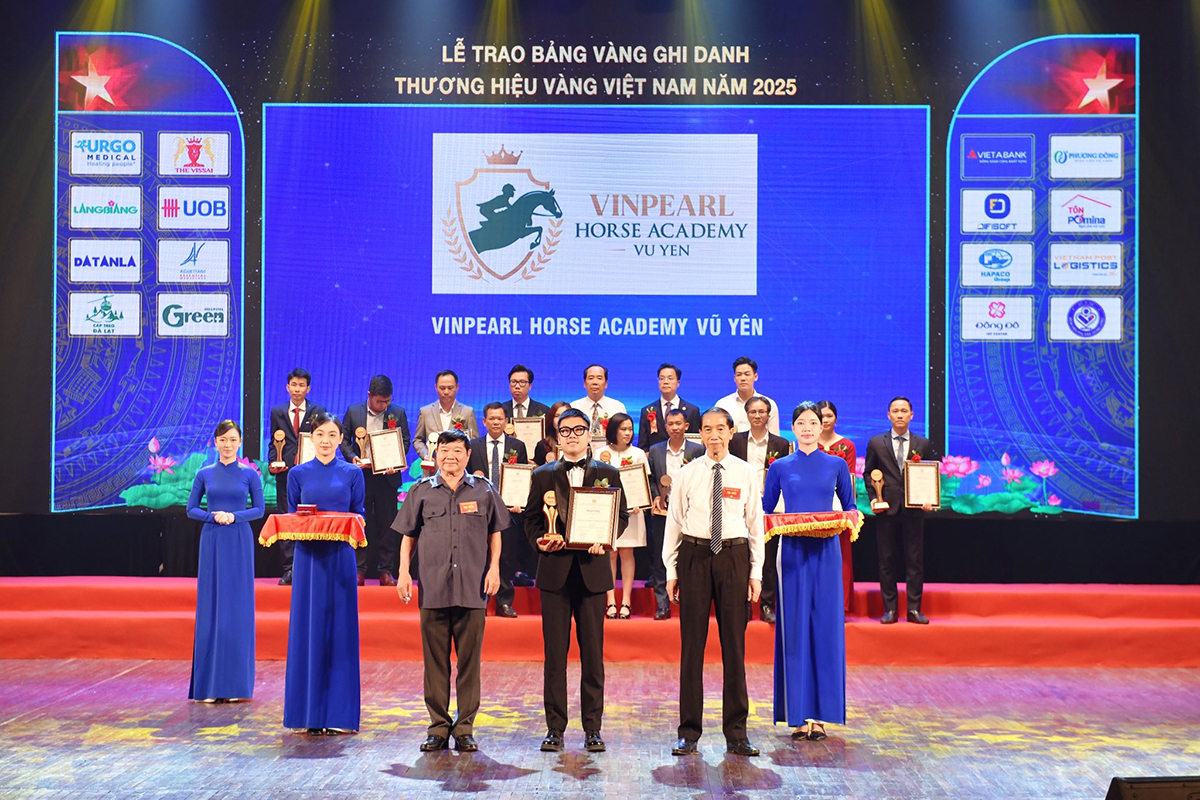 Học viện cưỡi ngựa Vinpearl Vũ Yên: Dấu ấn một năm đột phá, vươn tầm quốc tế - Ảnh 1.