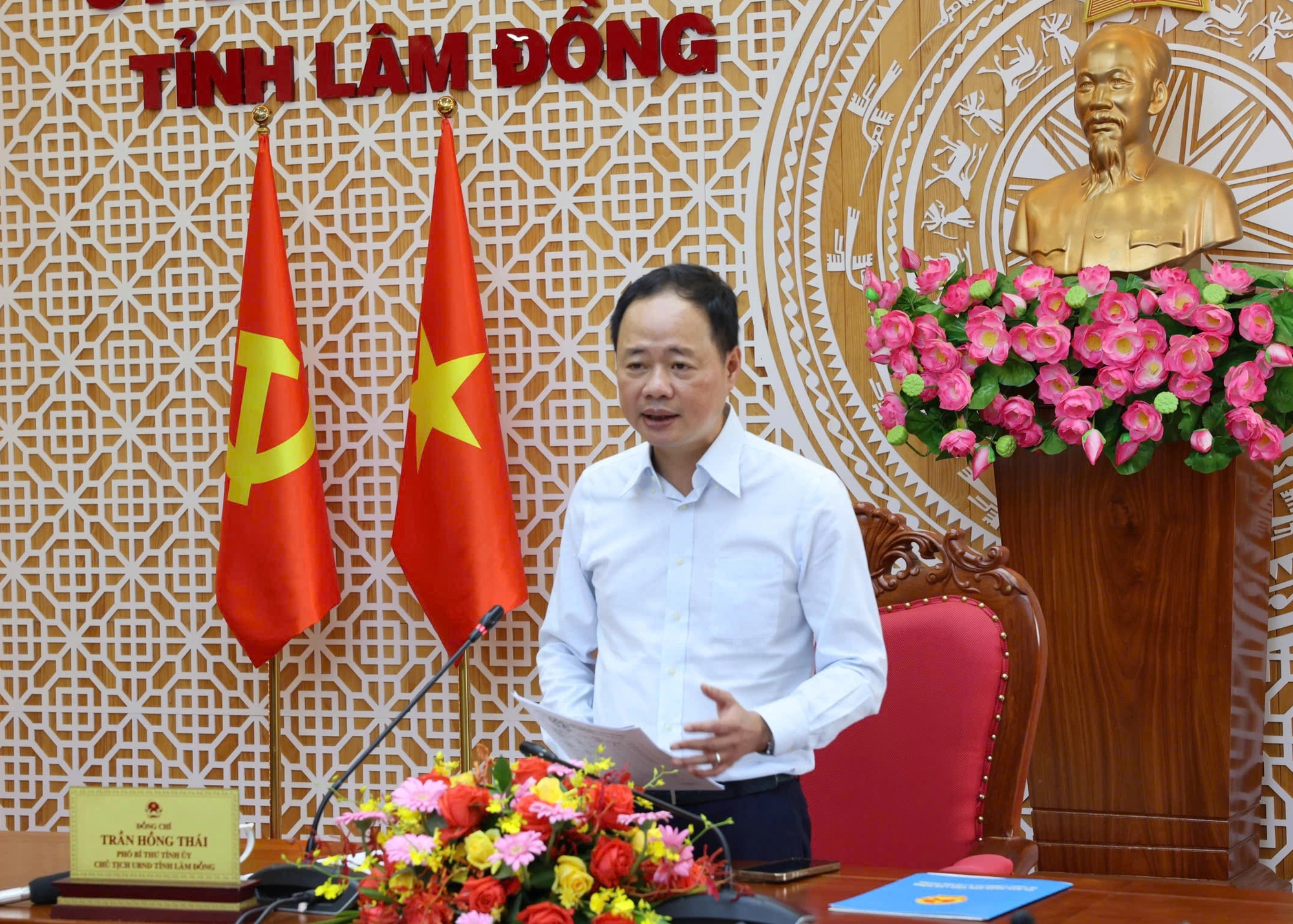 Lâm Đồng phê bình 4 trưởng đoàn không kiểm tra các dự án chậm tiến độ- Ảnh 1. Lâm Đồng phê bình 4 trưởng đoàn không kiểm tra các dự án chậm tiến độ- Ảnh 1.