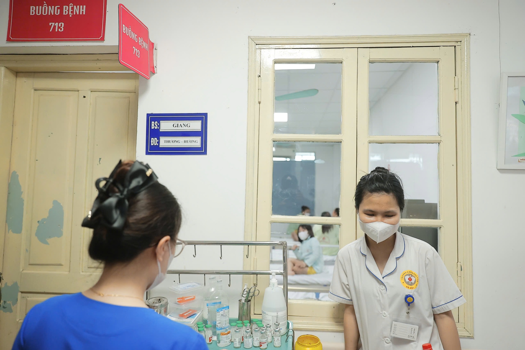 Hà Nội lấy mẫu xét nghiệm gen virus SARS-CoV-2 lưu hành- Ảnh 1. Hà Nội lấy mẫu xét nghiệm gen virus SARS-CoV-2 lưu hành- Ảnh 1.