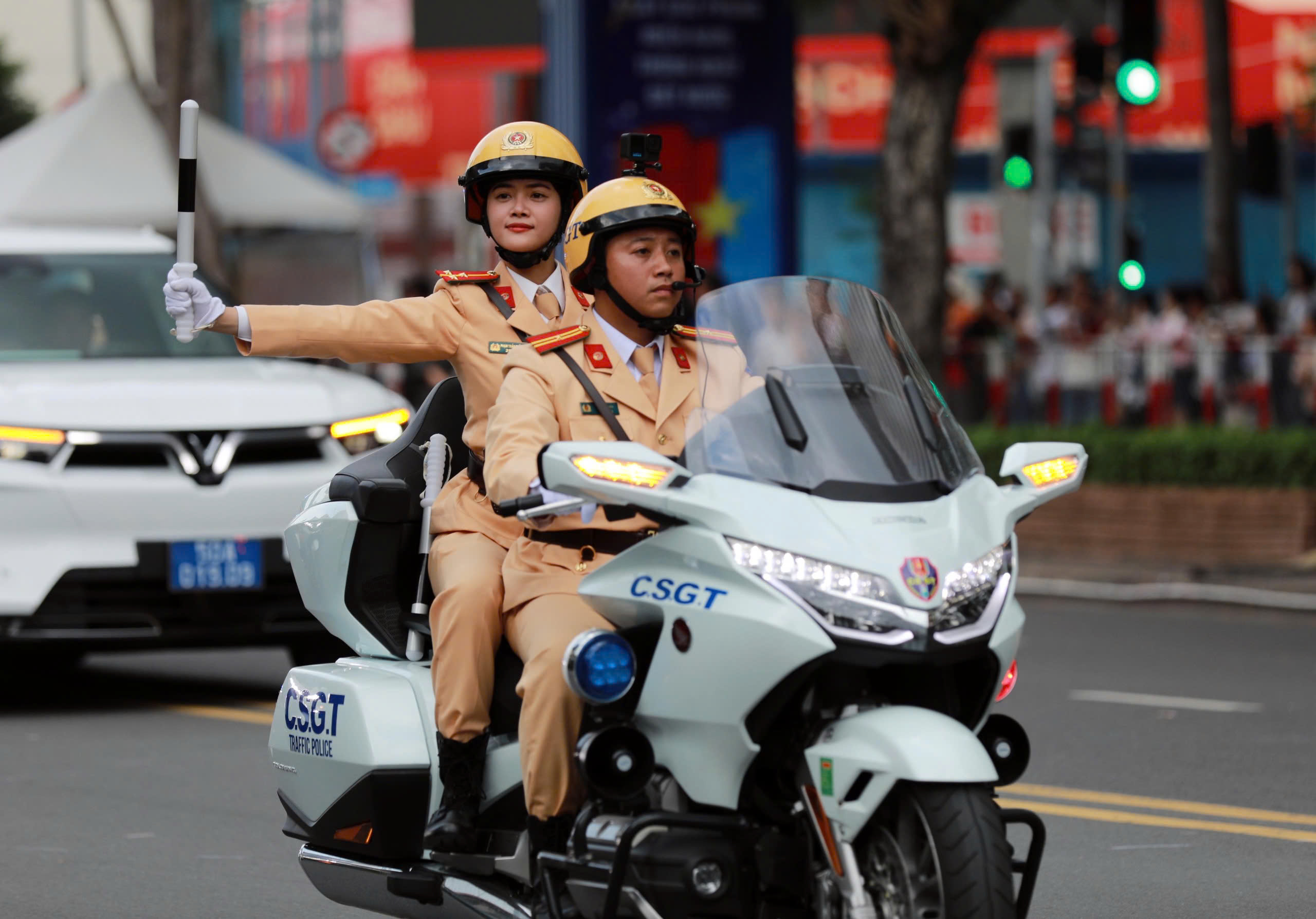 Những bóng hồng công an nhân dân 'tuyệt đối điện ảnh' ở TP.HCM- Ảnh 2. Những bóng hồng công an nhân dân 'tuyệt đối điện ảnh' ở TP.HCM- Ảnh 2.