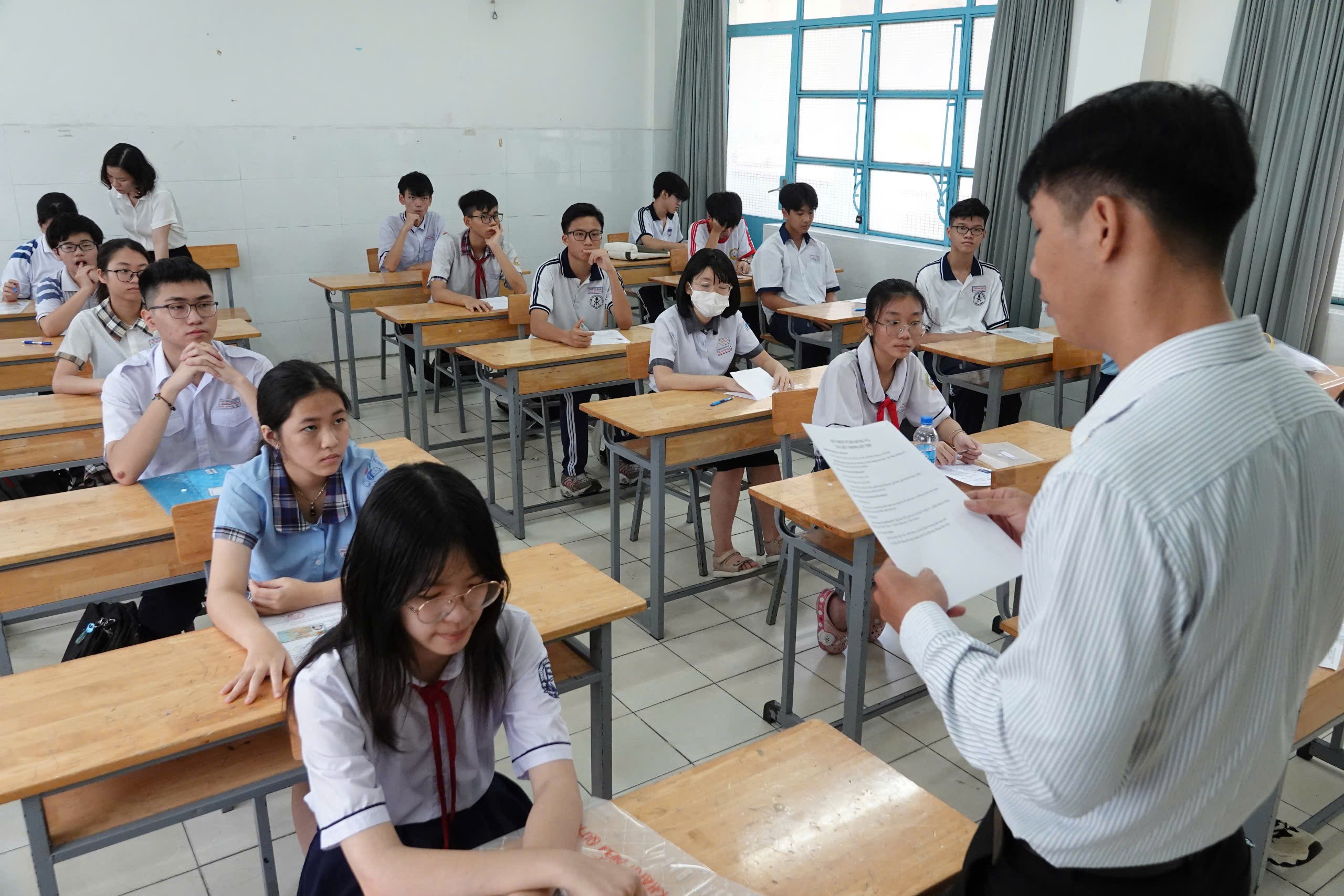 Luật Nhà giáo không chỉ ghi nhận về thu nhập mà còn là trách nhiệm - Ảnh 1.