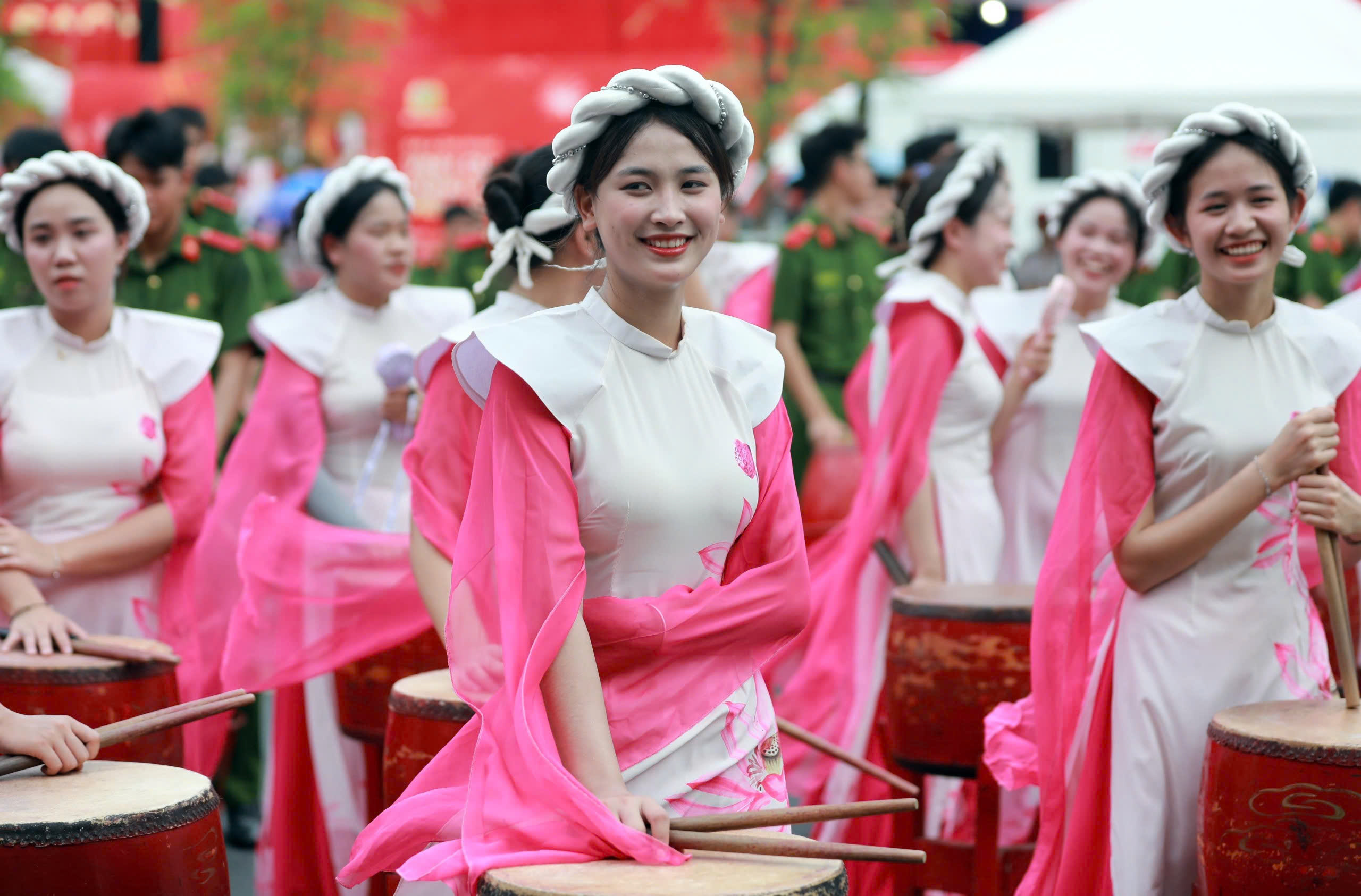Những bóng hồng công an nhân dân 'tuyệt đối điện ảnh' ở TP.HCM- Ảnh 8. Những bóng hồng công an nhân dân 'tuyệt đối điện ảnh' ở TP.HCM- Ảnh 8.