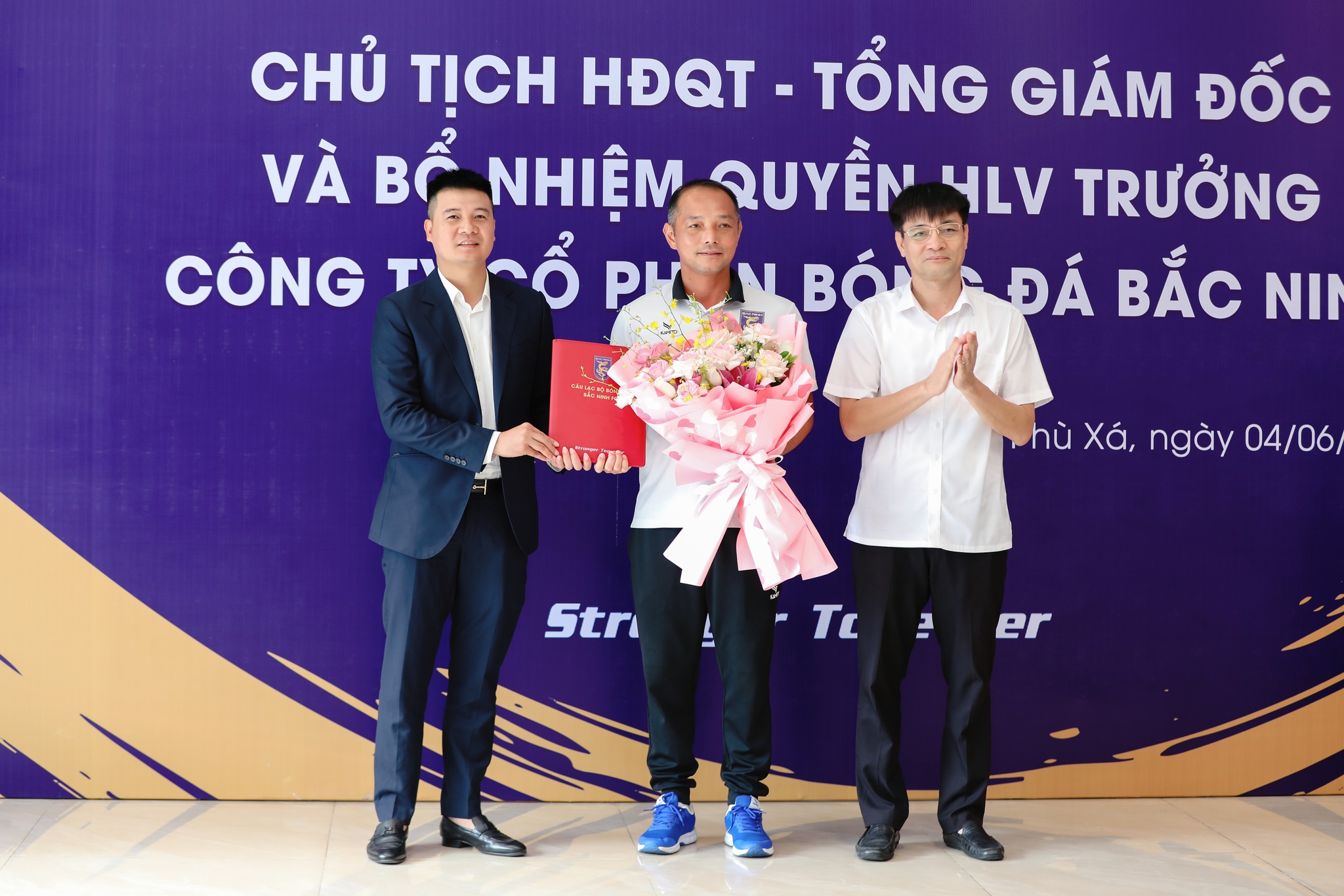 Bắc Ninh FC của cố vấn Park Hang-seo chốt người thay HLV Hoàng Anh Tuấn: Còn quyền tự quyết thăng hạng!