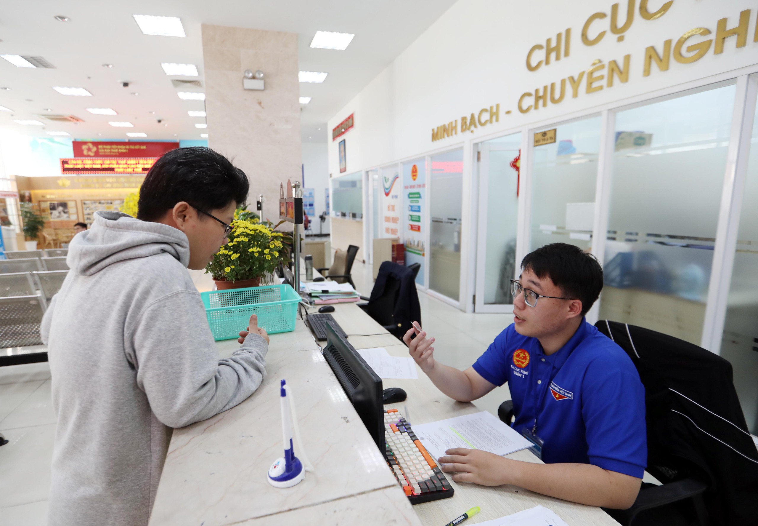 Thuế TP.HCM phát động tháng cao điểm hỗ trợ người nộp thuế- Ảnh 1.