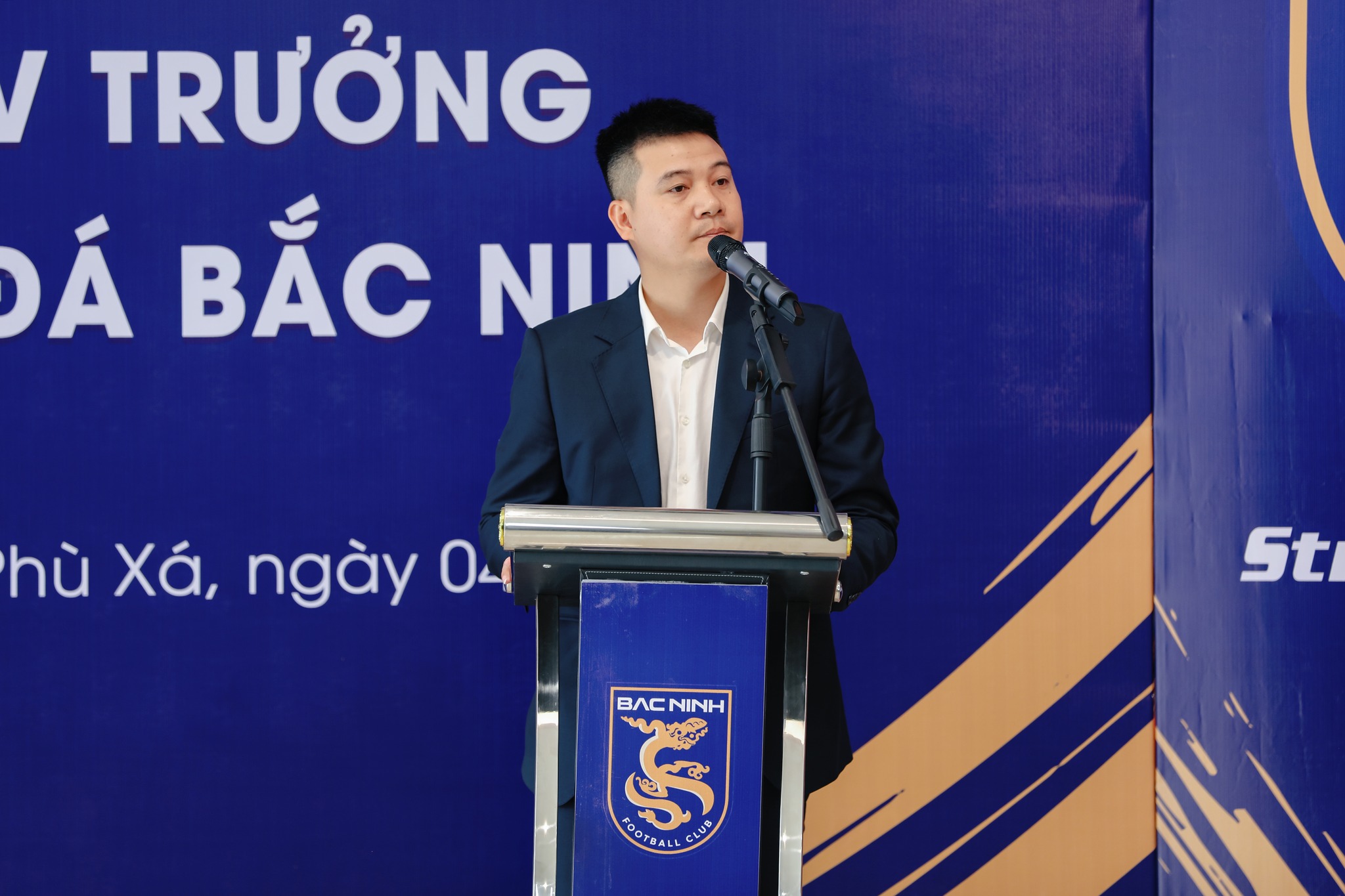 Bắc Ninh FC của cố vấn Park Hang-seo chốt người thay HLV Hoàng Anh Tuấn: Còn quyền tự quyết thăng hạng!- Ảnh 3.