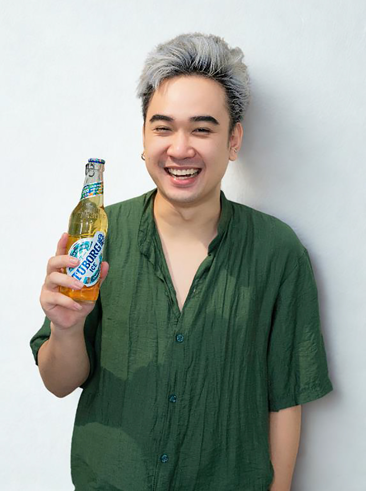 Ngỡ ngàng khi đến tiệc tay không, ra về ‘ẵm’ giải nửa tỉ đồng từ TUBORG- Ảnh 2. Ngỡ ngàng khi đến tiệc tay không, ra về ‘ẵm’ giải nửa tỉ đồng từ TUBORG- Ảnh 2.