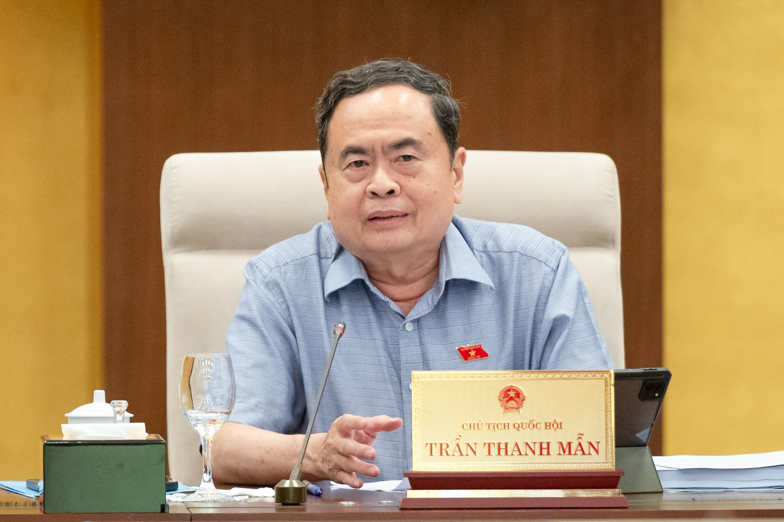 Chủ tịch Quốc hội: 'Điều cán bộ tỉnh về làm chủ tịch xã chưa chắc làm được'- Ảnh 1.