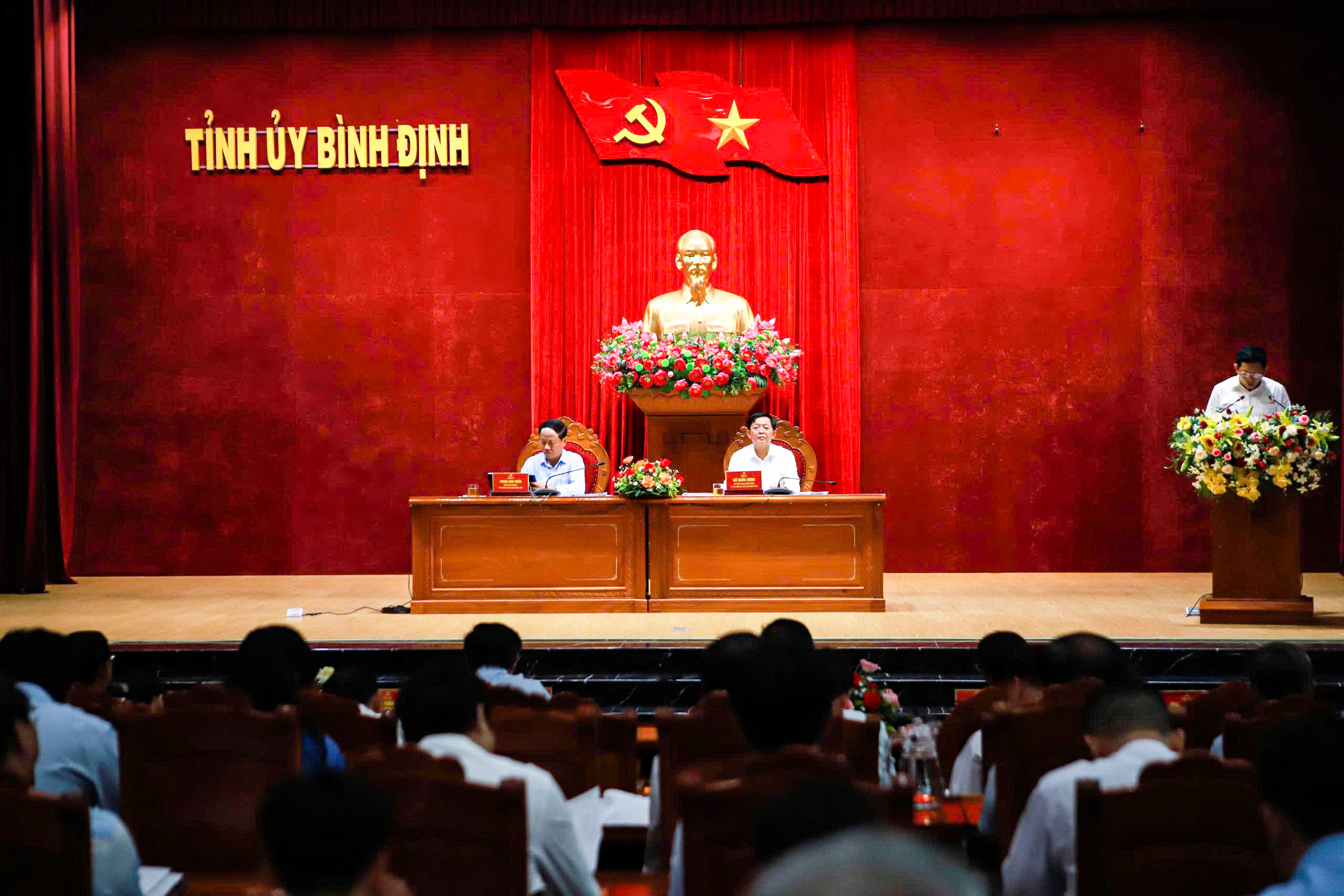 Bí thư Bình Định: Sau khi thành lập các xã, phường không để ngắt quãng công việc - Ảnh 1.