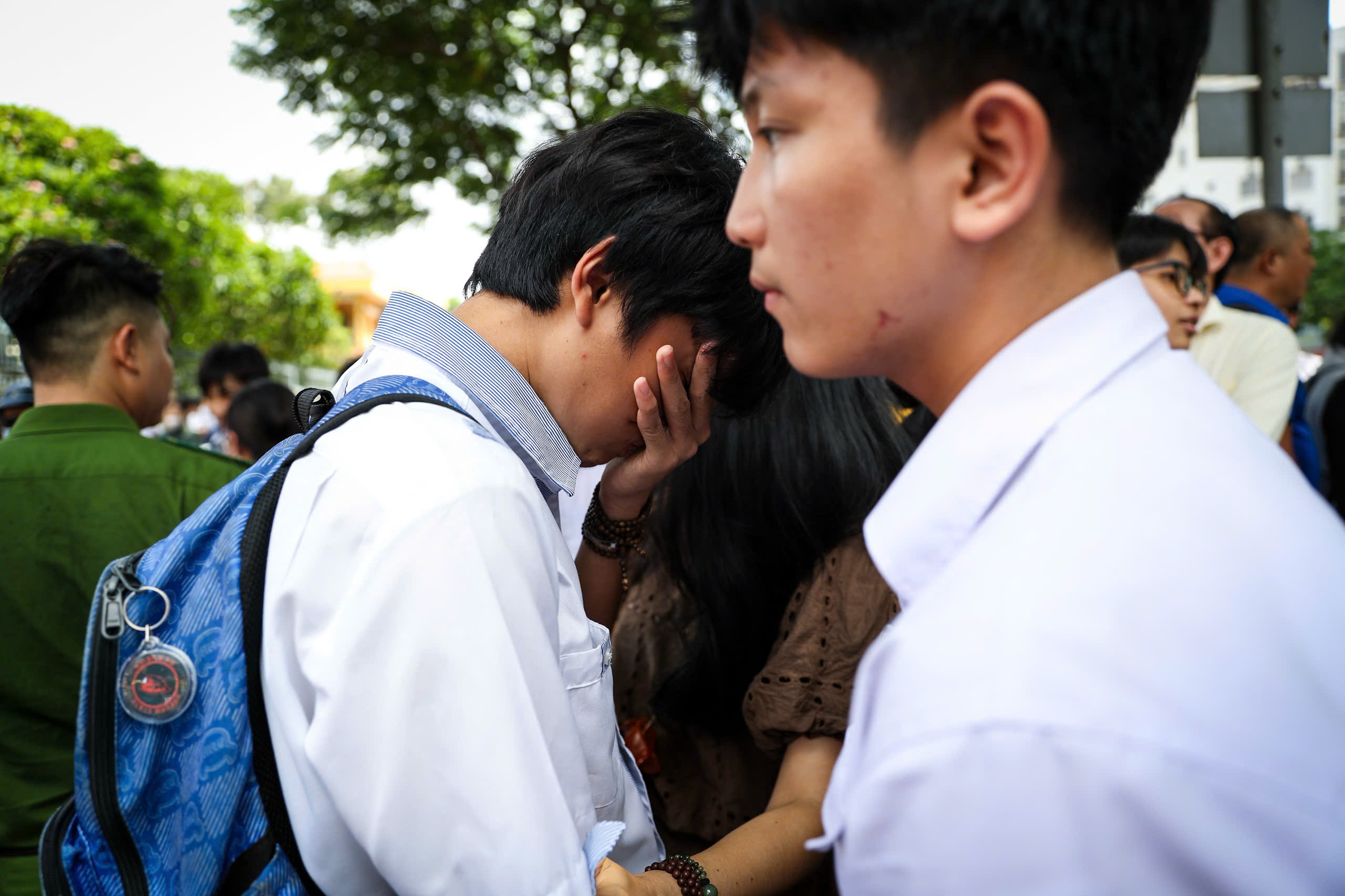 Mùa báo điểm thi: Điểm số quan trọng, nhưng có phải là tất cả? - Ảnh 2.