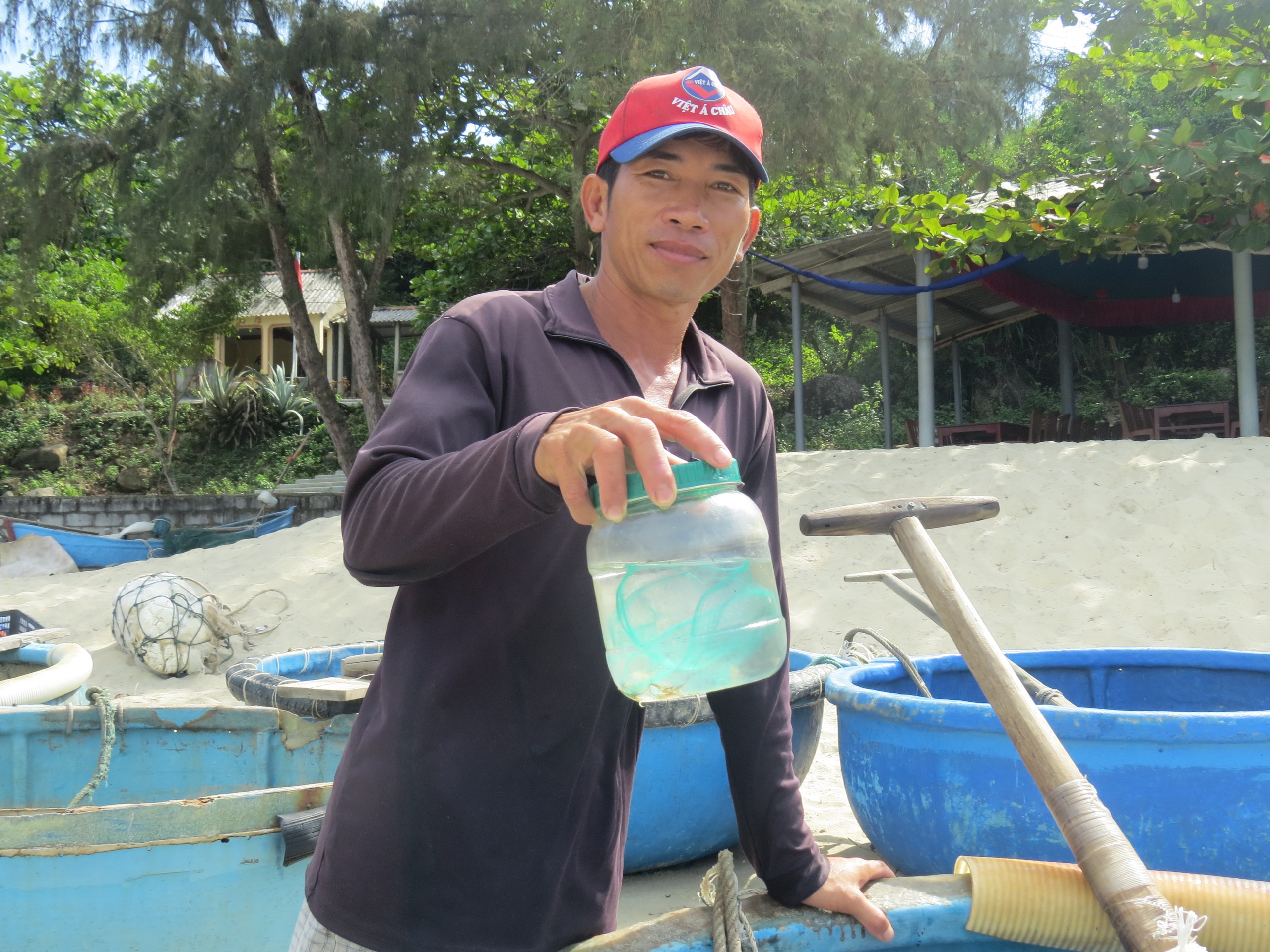 Tình người miền biển: Những người hùng bình dị - Ảnh 5.