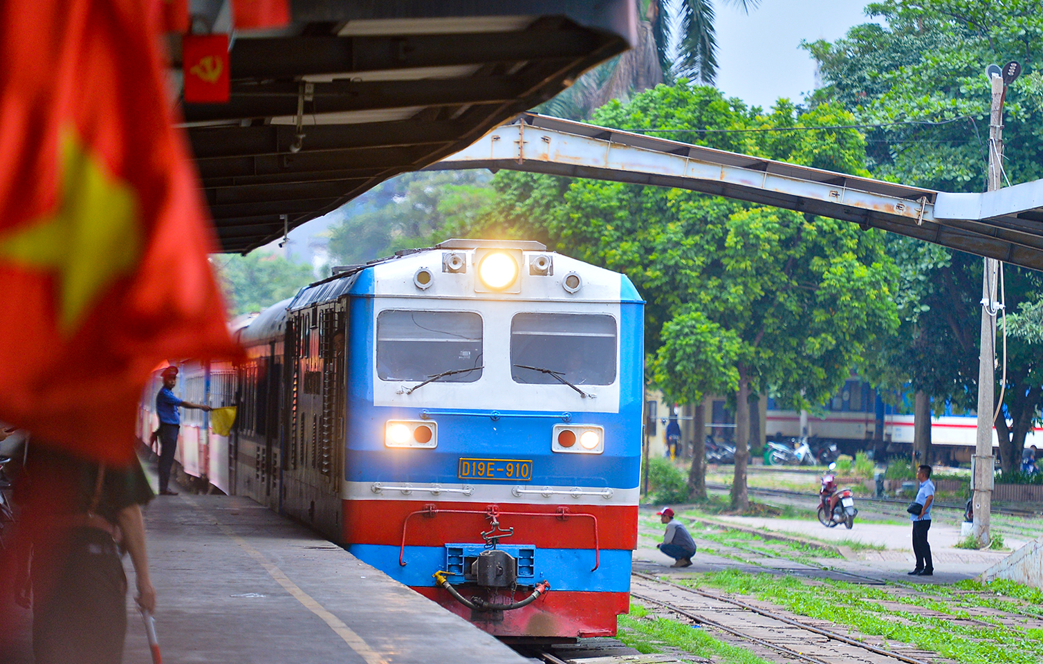 Nữ sinh tìm được bạn trai trong hàng trăm chiến sĩ ra Hà Nội thực hiện nhiệm vụ A80- Ảnh 1. Nữ sinh tìm được bạn trai trong hàng trăm chiến sĩ ra Hà Nội thực hiện nhiệm vụ A80- Ảnh 1.