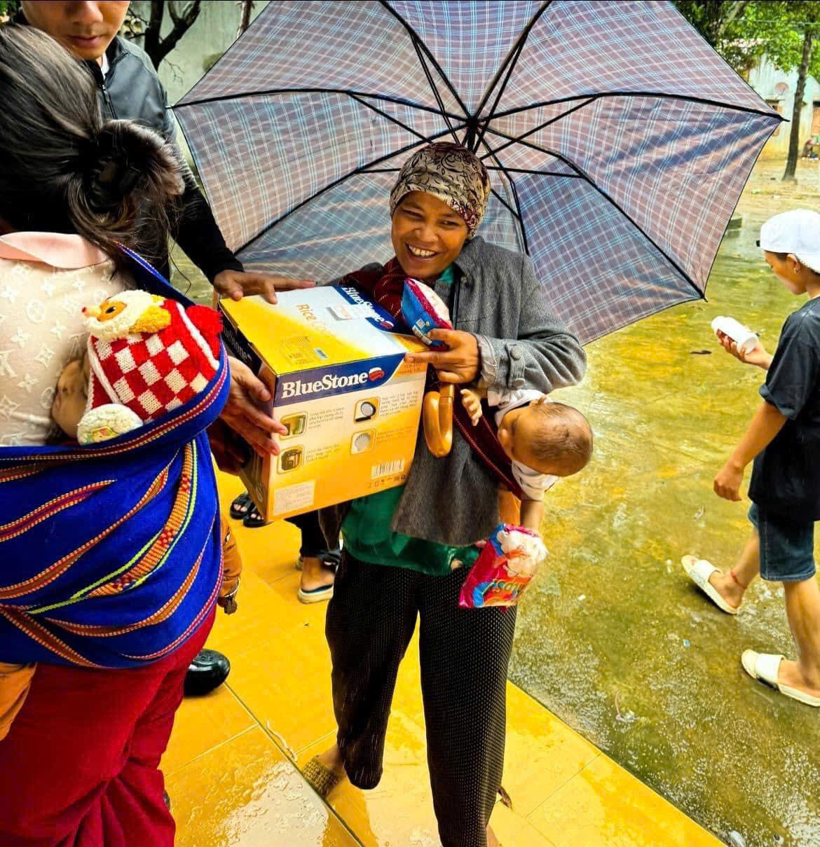 ชีวิตคนเรามีวันที่มีความสุขกี่วันกันนะ? - ภาพที่ 4 Đời có bao nhiêu ngày vui- Ảnh 4.