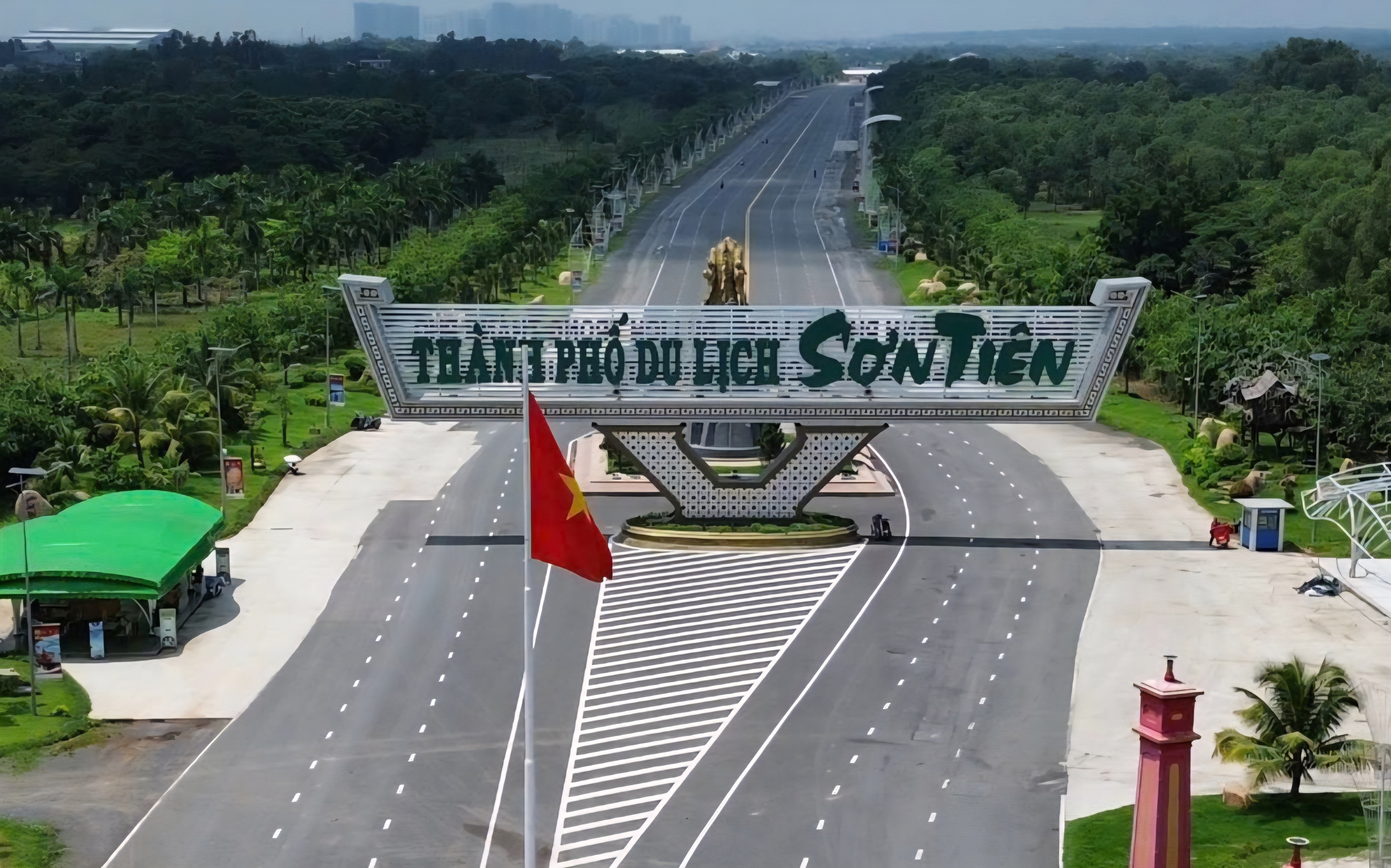Đồng Nai: Sập dàn giáo ở Khu du lịch Sơn Tiên, 2 công nhân tử vong- Ảnh 1. Đồng Nai: Sập dàn giáo ở Khu du lịch Sơn Tiên, 2 công nhân tử vong- Ảnh 1.