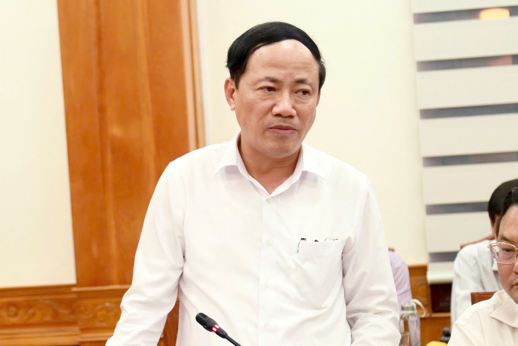 Phó thủ tướng Nguyễn Hòa Bình: Giải ngân đầu tư công phải liên tục, không gián đoạn- Ảnh 3. Phó thủ tướng Nguyễn Hòa Bình: Giải ngân đầu tư công phải liên tục, không gián đoạn- Ảnh 3.