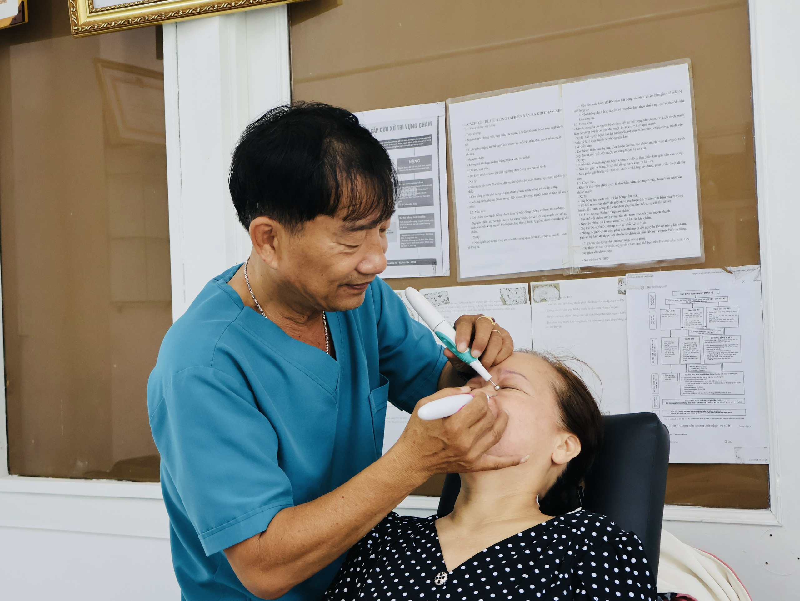 ‘Ơn cứu mạng’, bệnh nhân ở lại phòng khám suốt đời để làm điều không ai ngờ - Ảnh 3.