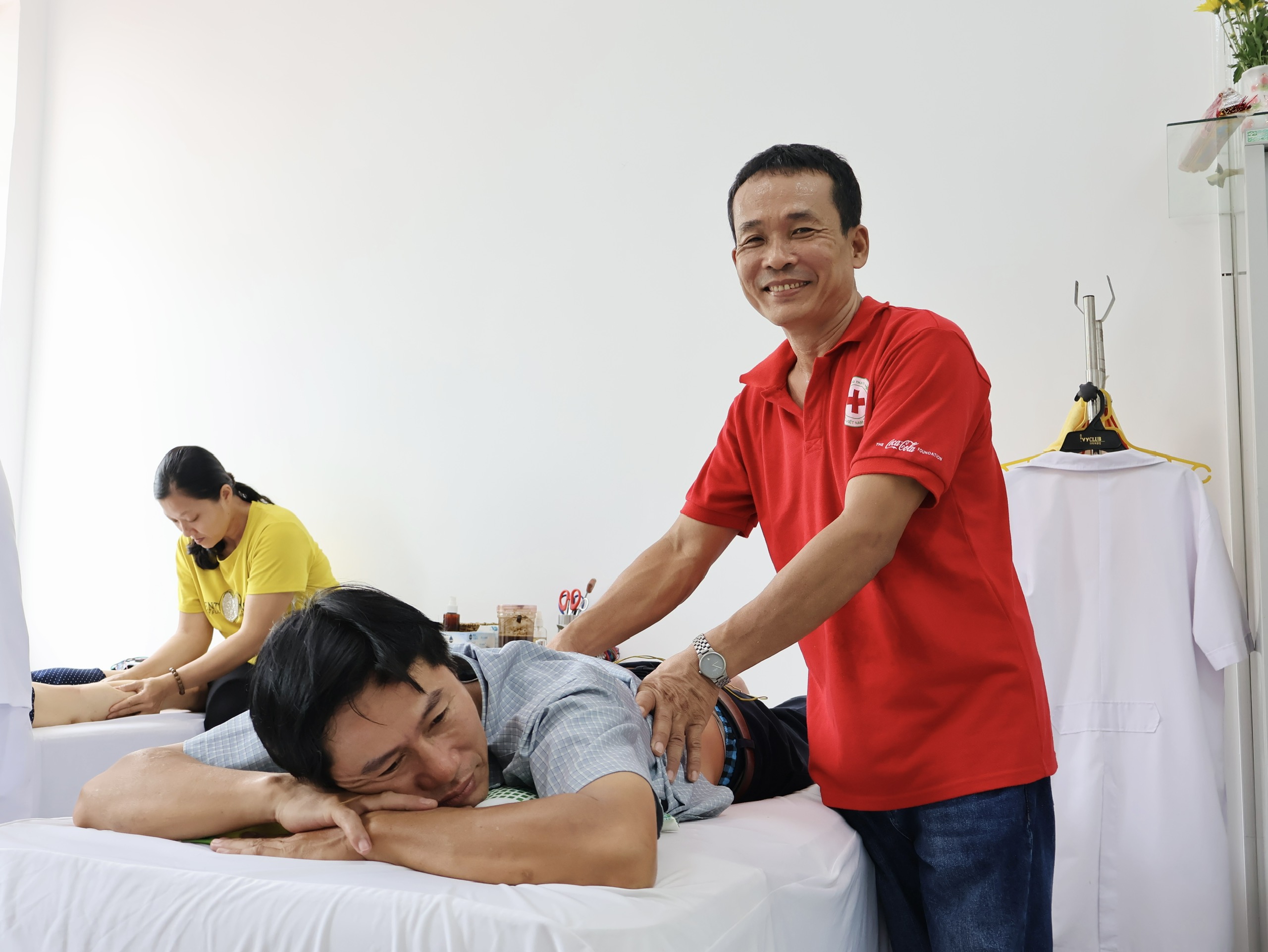 ‘Ơn cứu mạng’, bệnh nhân ở lại phòng khám suốt đời để làm điều không ai ngờ - Ảnh 8.