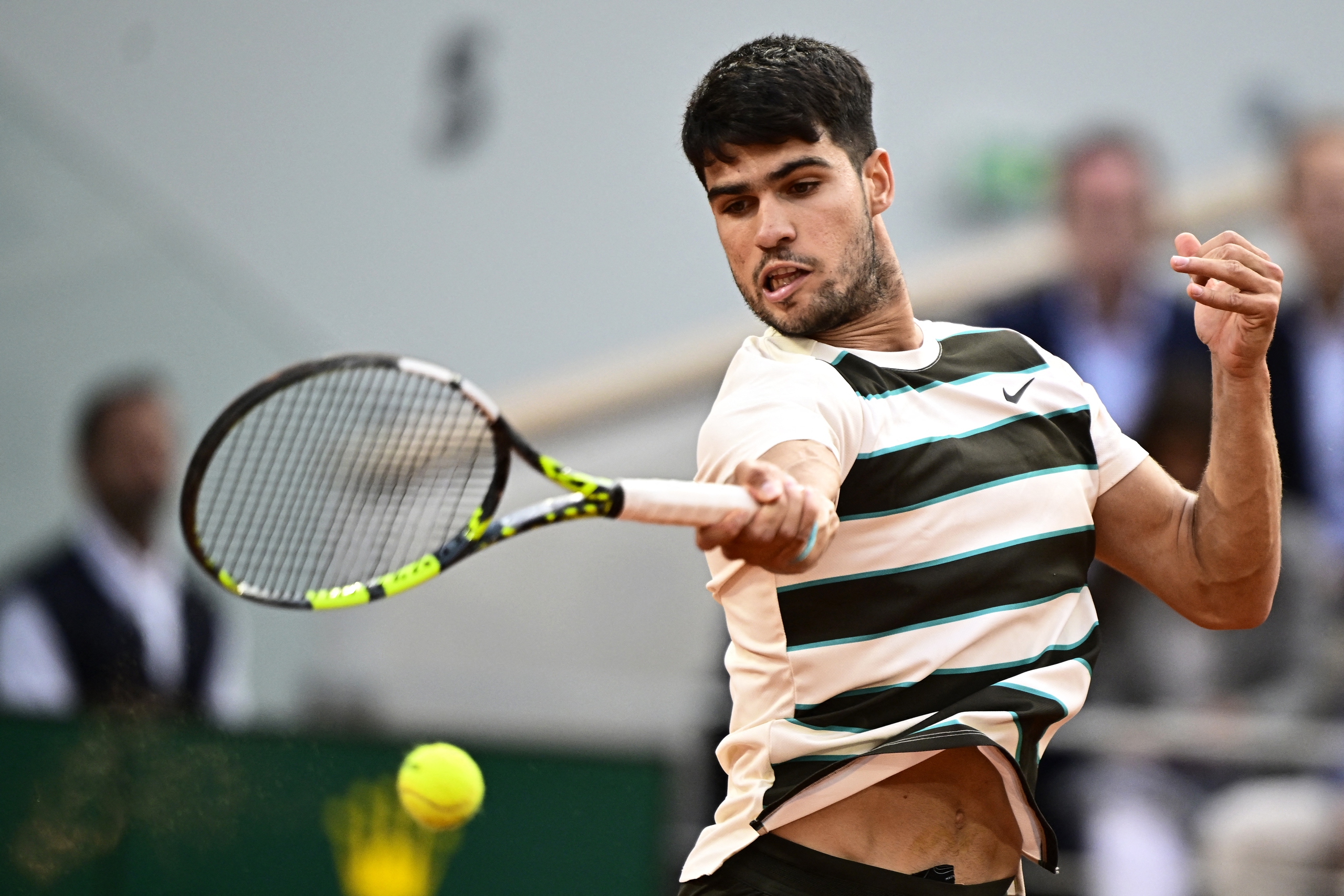 Alcaraz vô địch Roland Garros 2025: Cú lội ngược dòng kinh điển - Ảnh 6.