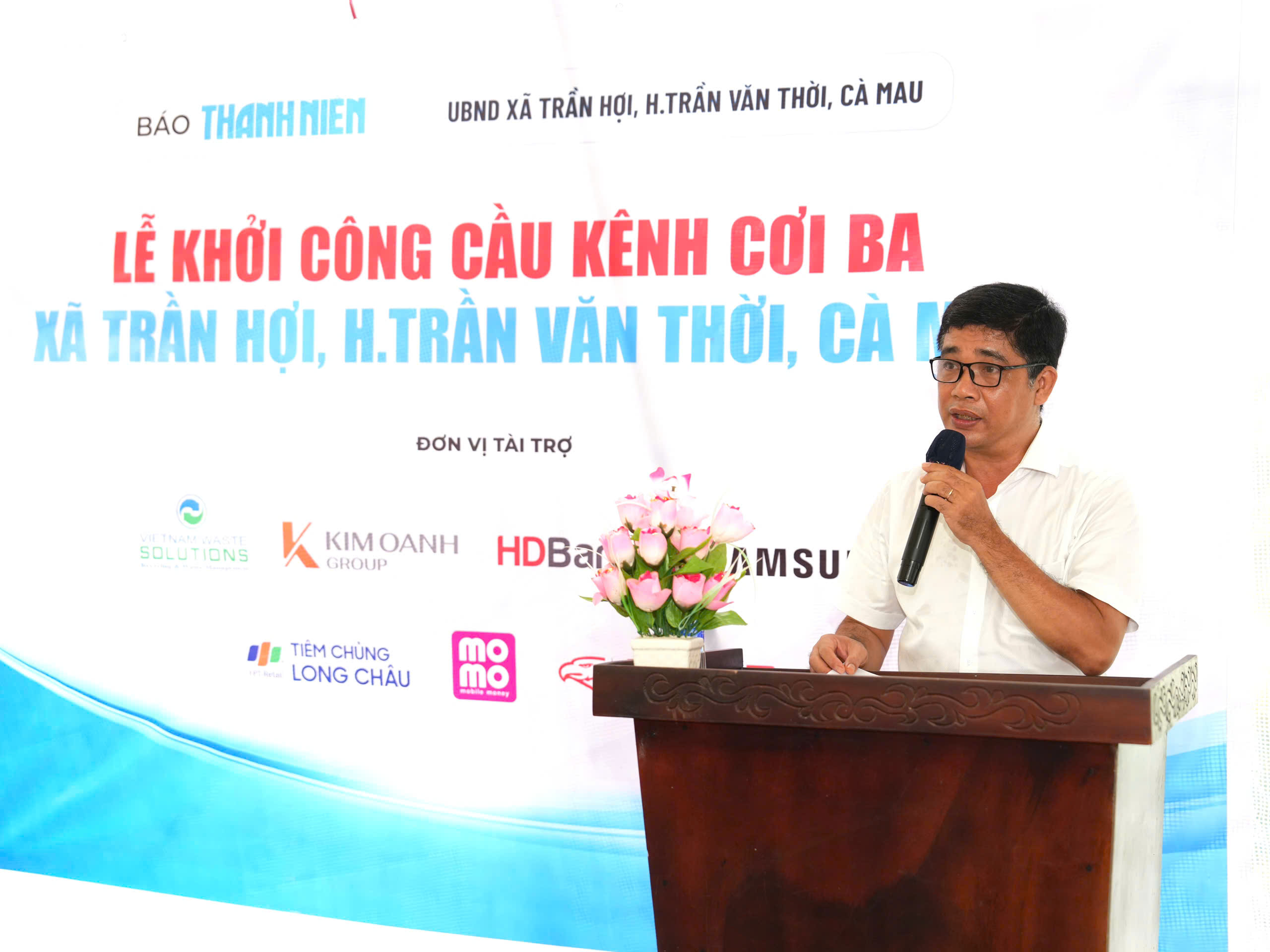 Báo Thanh Niên khởi công cầu giúp bà con ở nơi cuối cùng bản đồ Việt Nam- Ảnh 3. Báo Thanh Niên khởi công cầu giúp bà con ở nơi cuối cùng bản đồ Việt Nam- Ảnh 3.
