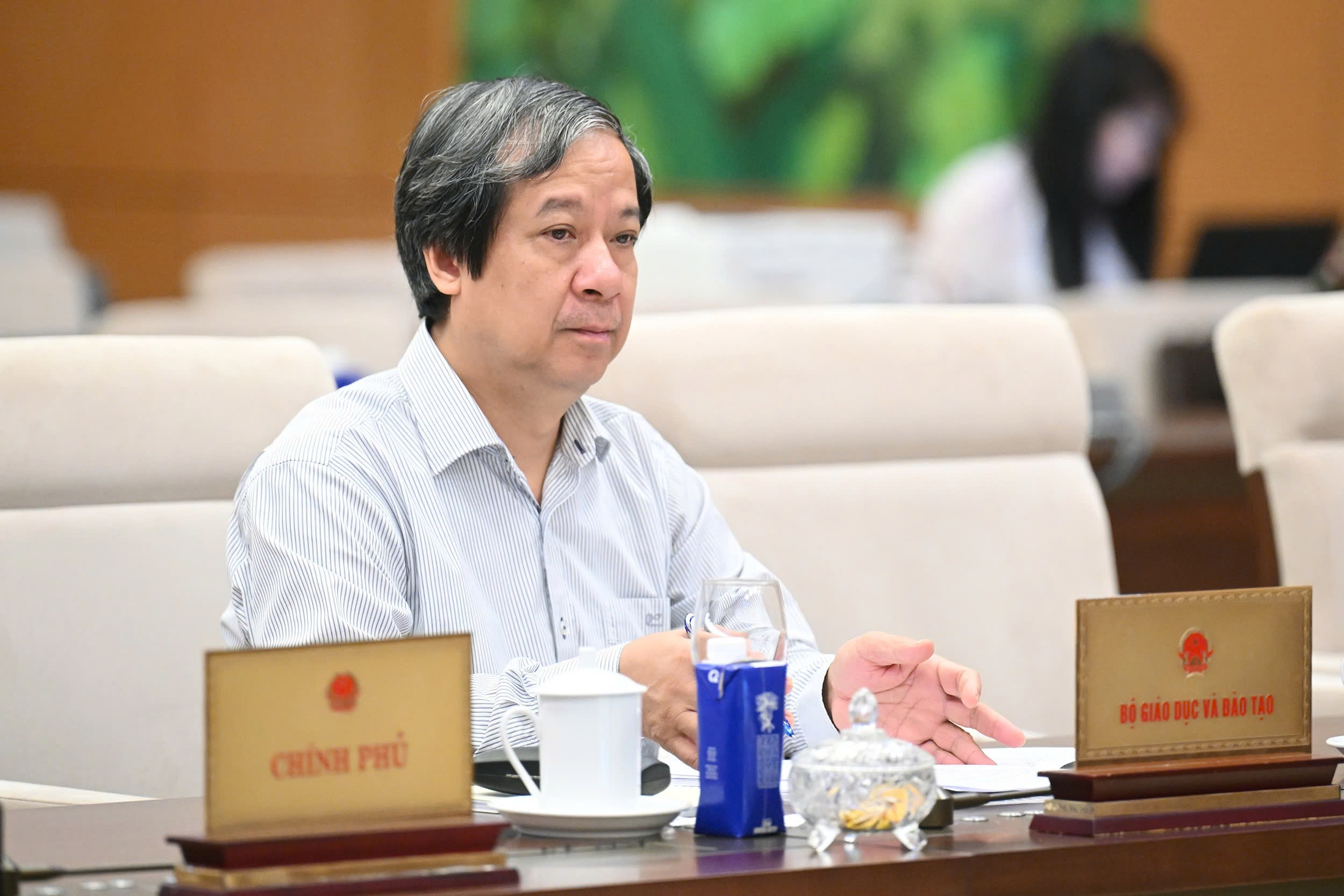 'Lương nhà giáo không chỉ xếp cao nhất mà phải gấp đôi, gấp 3'- Ảnh 3. 'Lương nhà giáo không chỉ xếp cao nhất mà phải gấp đôi, gấp 3'- Ảnh 3.